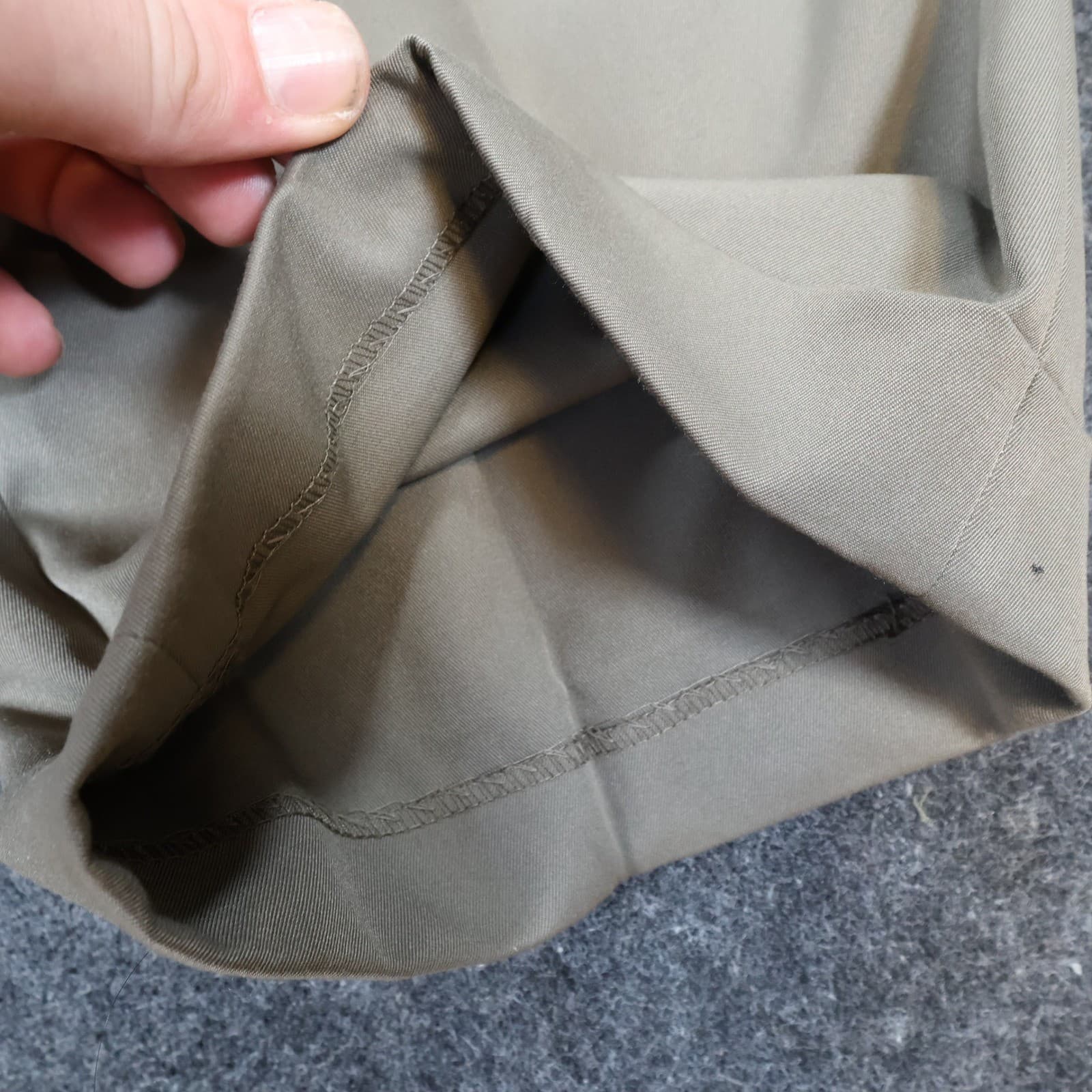 IZOD Dress Pants Mens 38x30 Khaki Polyester Pleated Cuffed Business Slacks - Thumbnail 13
