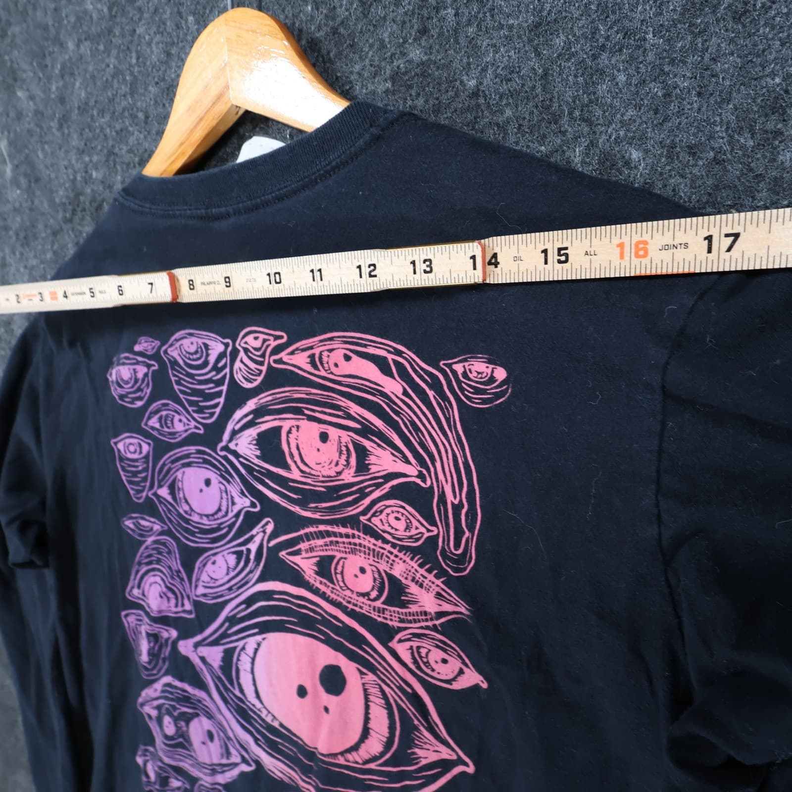 Gildan T-Shirt Mens Medium Black Cotton Long Sleeve Pink Eye Graphic Streetwear - Thumbnail 7