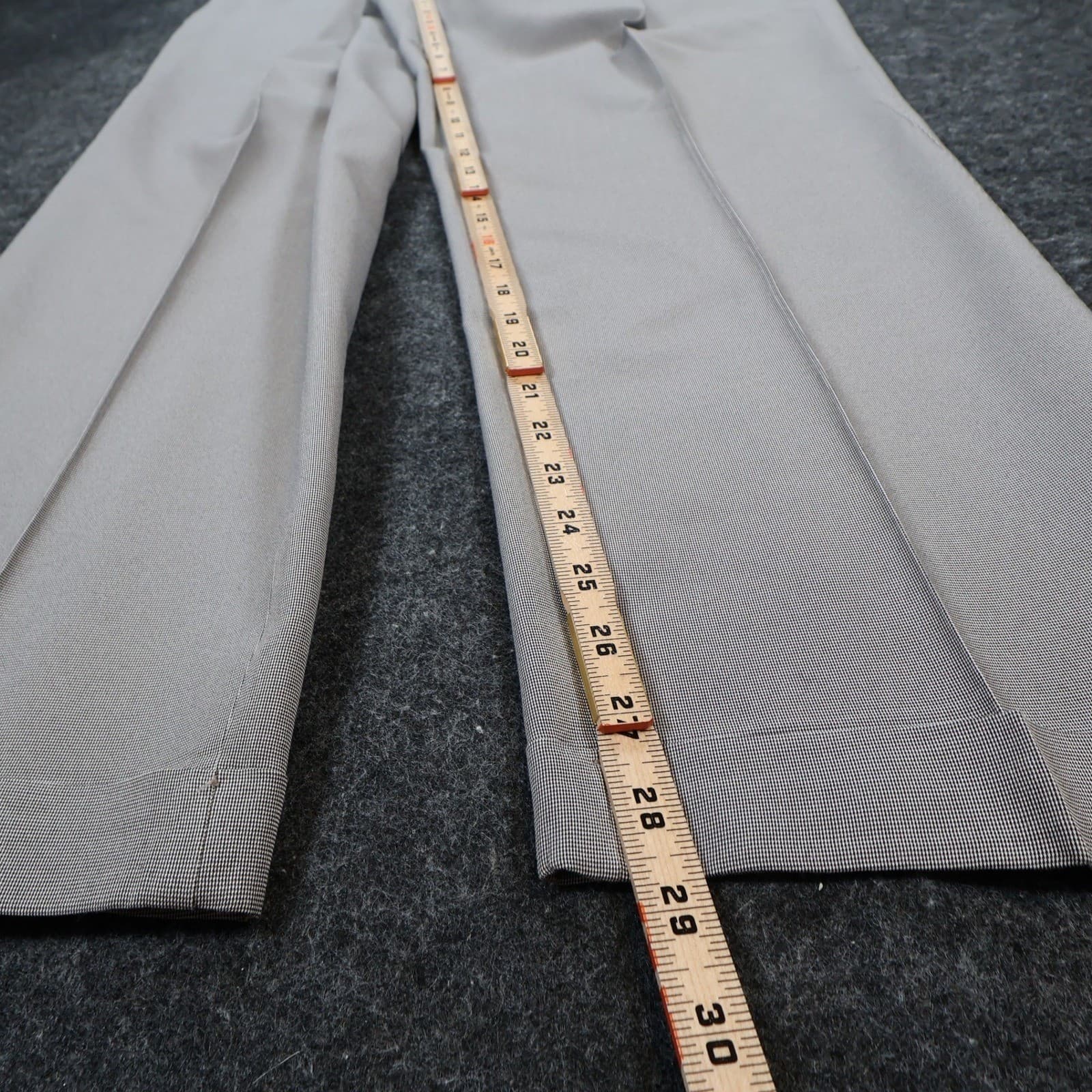 Roundtree & Yorke Dress Pants Mens 38x30 Gray Polyester Pleated Easy Care Slacks - Thumbnail 4