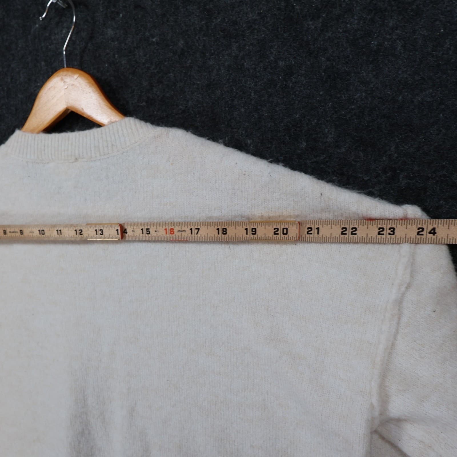Legendary Outfitters Sweater Womens M Cream Acrylic Blend Relaxed Crewneck Cozy - Thumbnail 6