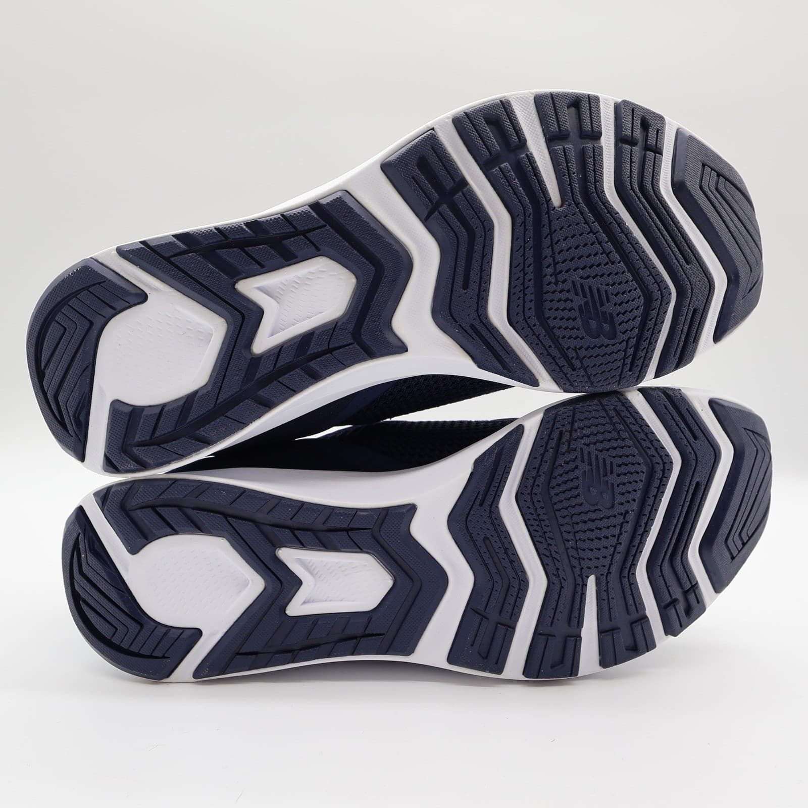 New Balance FuelCore Nergize Womens 9.5 Navy Mesh Slip On WLNRSLN1 Sneaker - Thumbnail 5