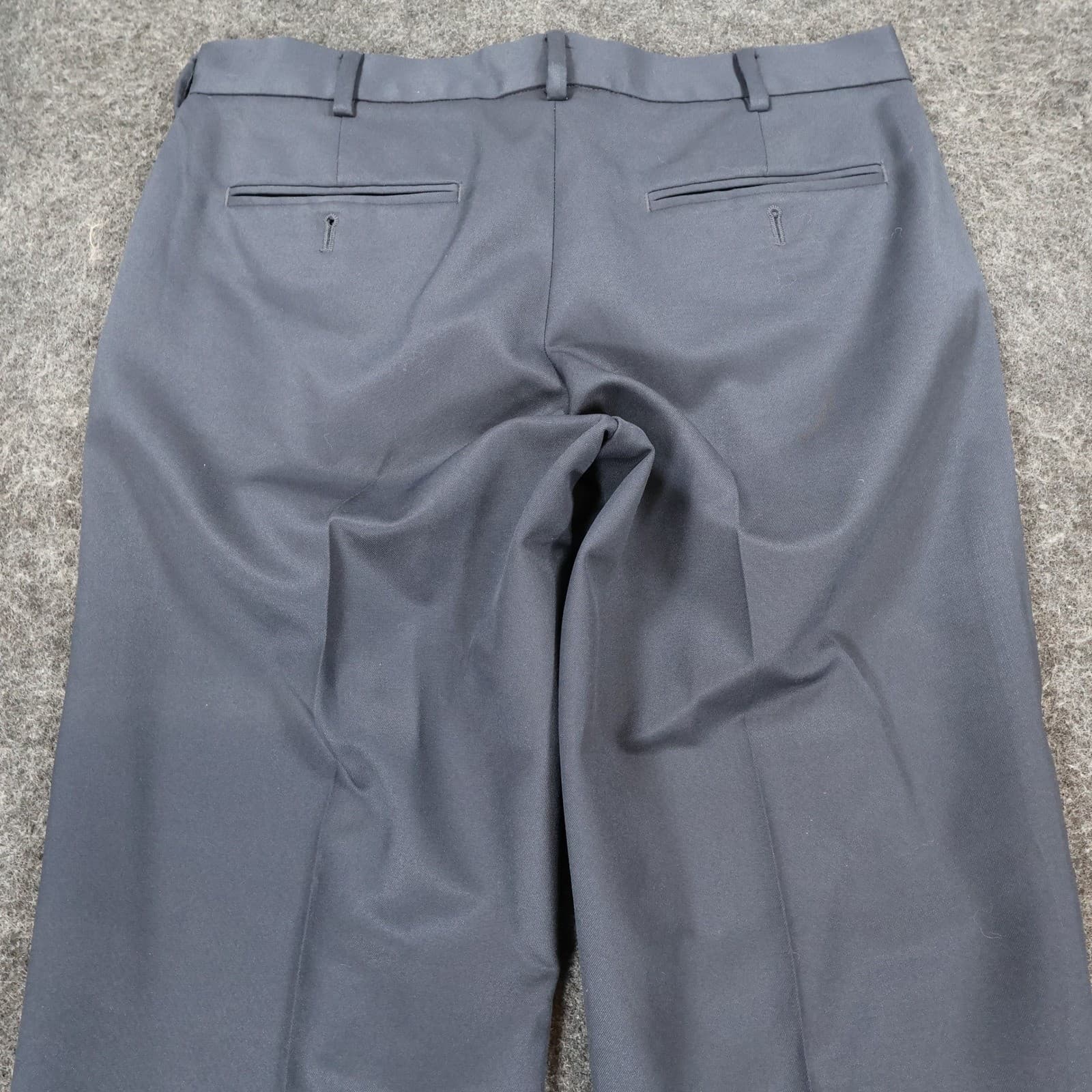 Van Heusen Traveler Dress Pants Mens 32/30 Navy Blue Polyester Straight Slacks - Thumbnail 9