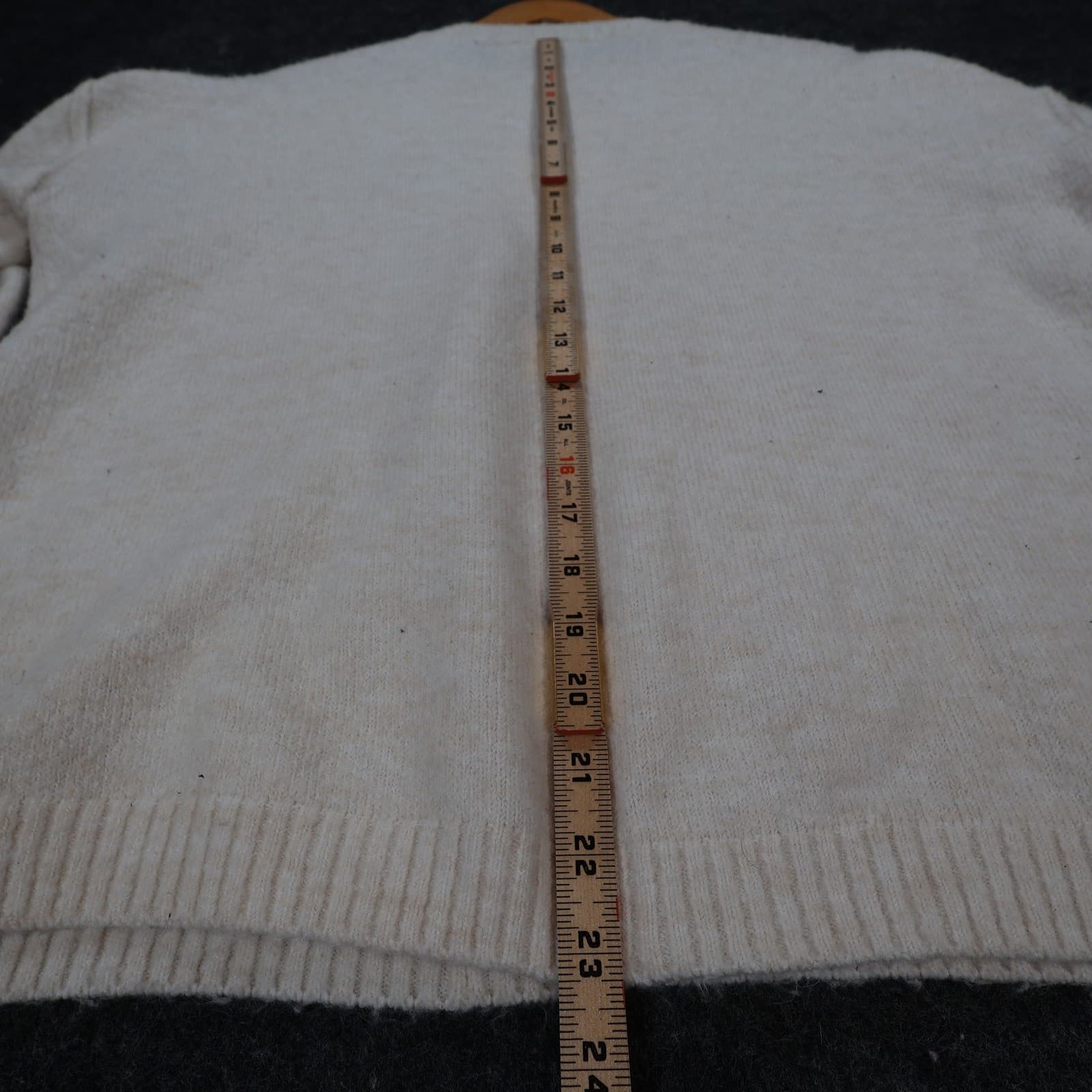 Legendary Outfitters Sweater Womens M Cream Acrylic Blend Relaxed Crewneck Cozy - Thumbnail 5