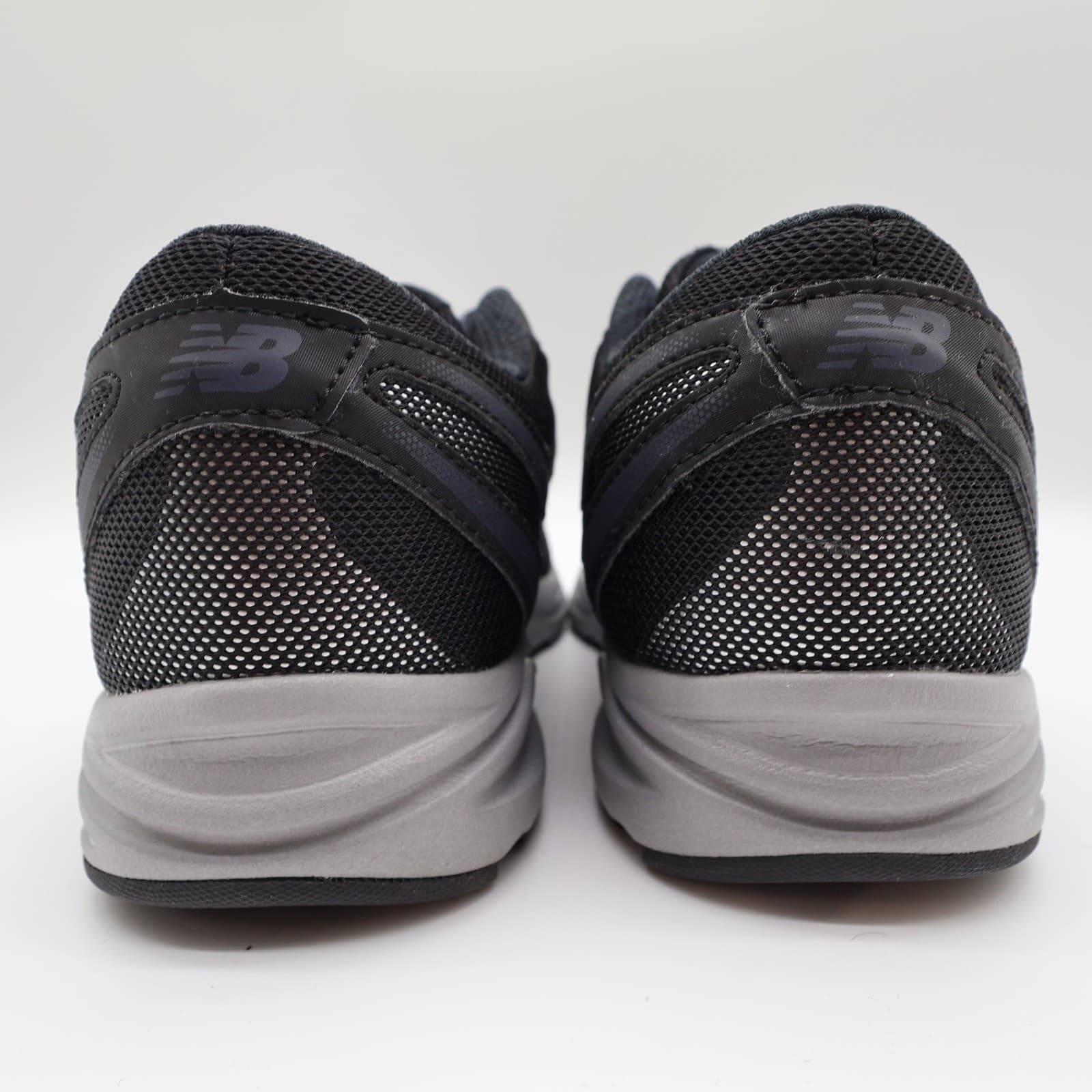 New Balance 580v5 Running Shoes Mens 9 Black Synthetic TechRide M580LB5 Sneaker - Thumbnail 4