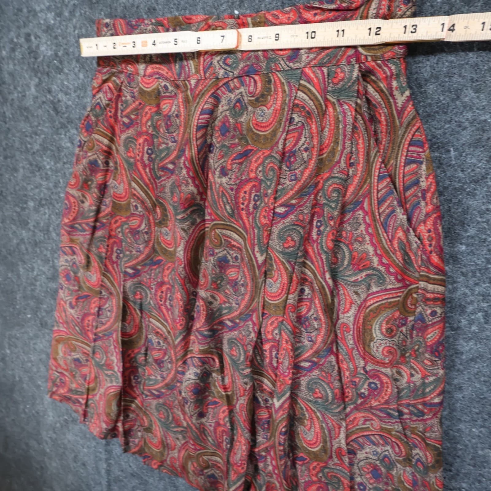 Diversity Skirt Womens 8 Petite Red Paisley Rayon Pleated A-Line Made in USA - Thumbnail 4