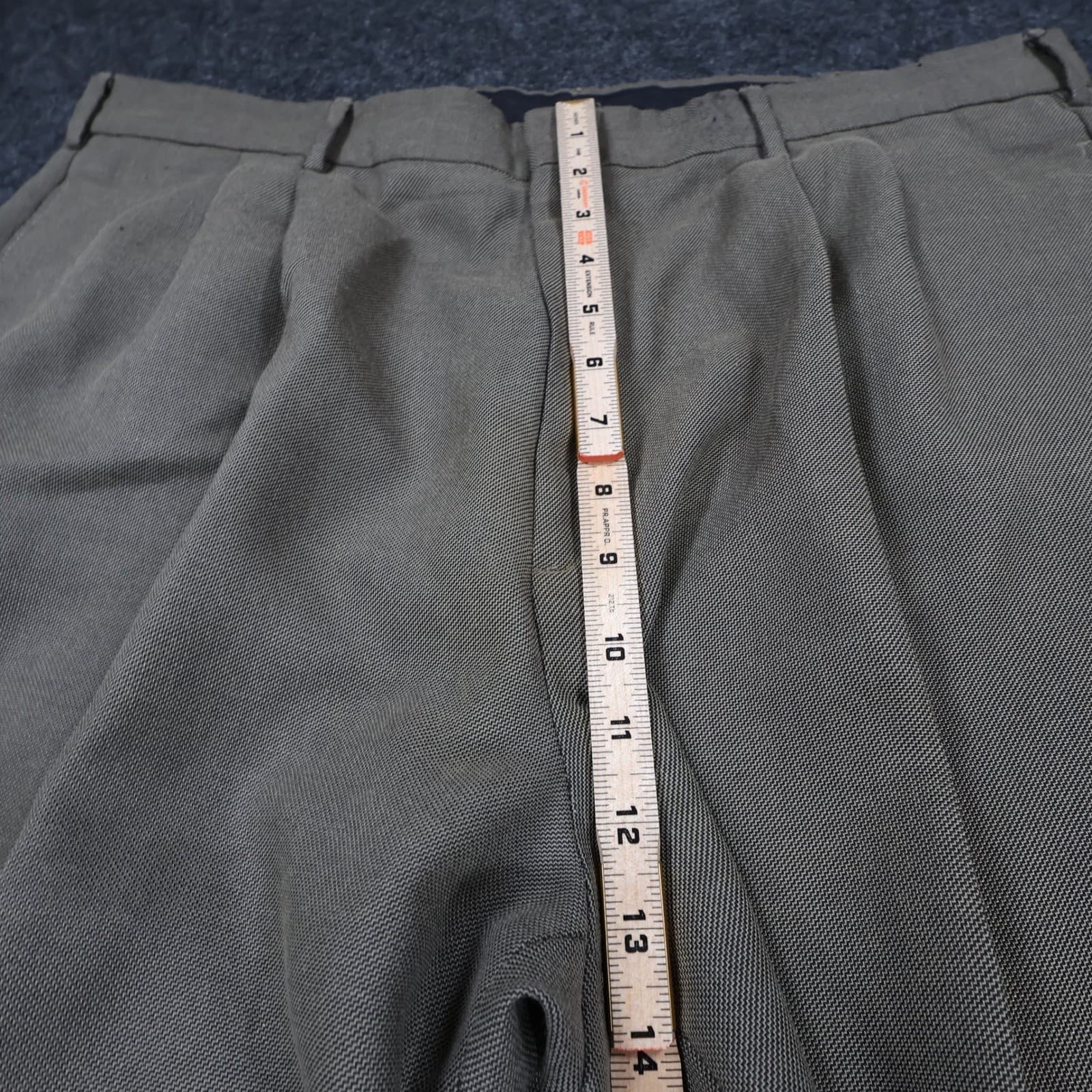 Van Heusen Dress Pants Mens 38x30 Brown Rayon Polyester Pleated Relaxed Slacks - Thumbnail 5