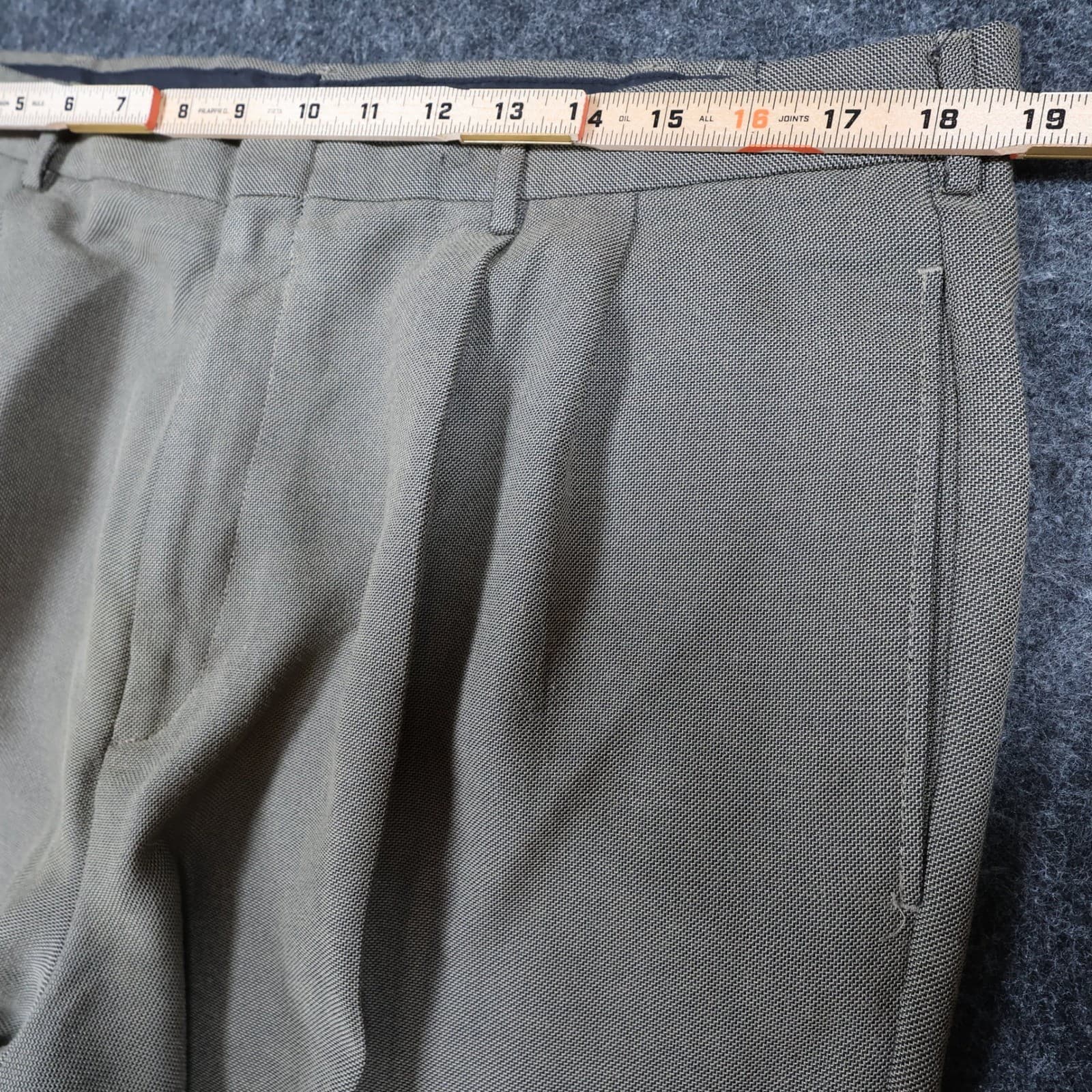 Van Heusen Dress Pants Mens 38x30 Brown Rayon Polyester Pleated Relaxed Slacks - Thumbnail 6