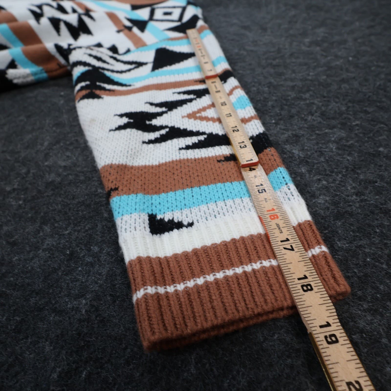 Sunshine & Rodeos Sweater Womens XL Multi Acrylic Southwestern Aztec Tribal Knit - Thumbnail 4