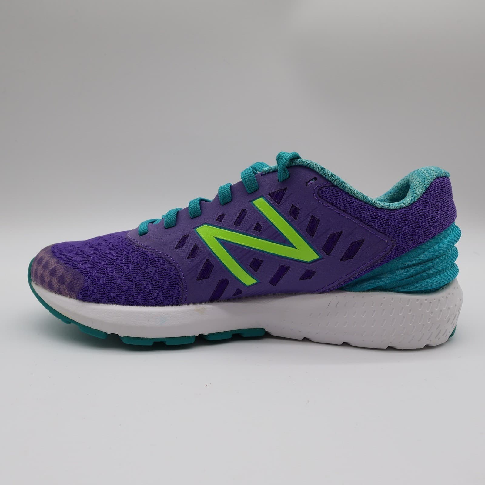 New Balance FuelCore Urge Running Shoes Kids 3.5 Purple KJURGPPY Athletic - Thumbnail 12
