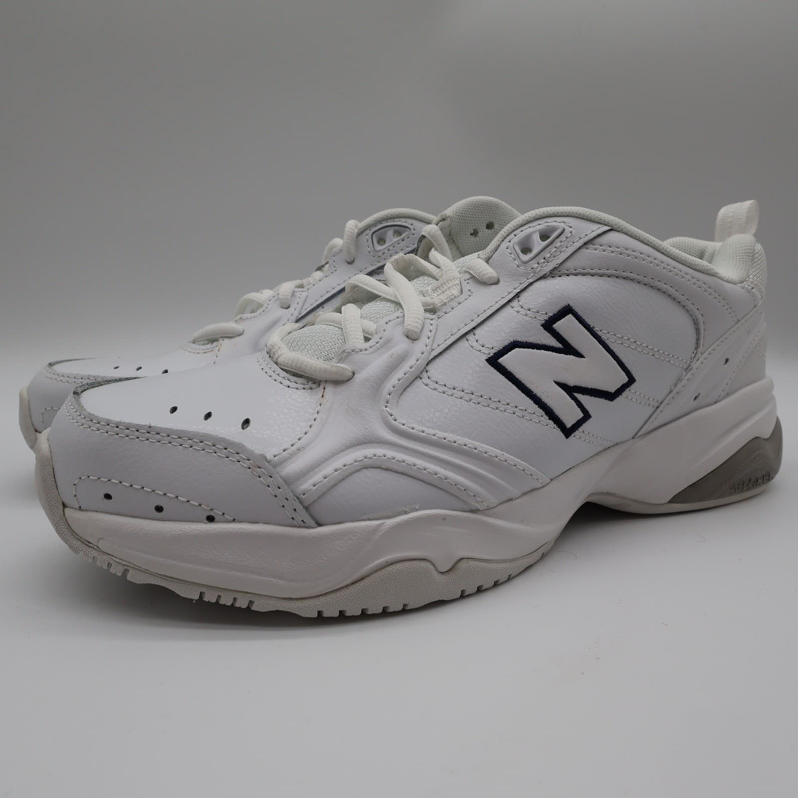 New Balance 624 Training Shoes Womens 10 White Leather WX624WT2 Cross Trainers - Thumbnail 2