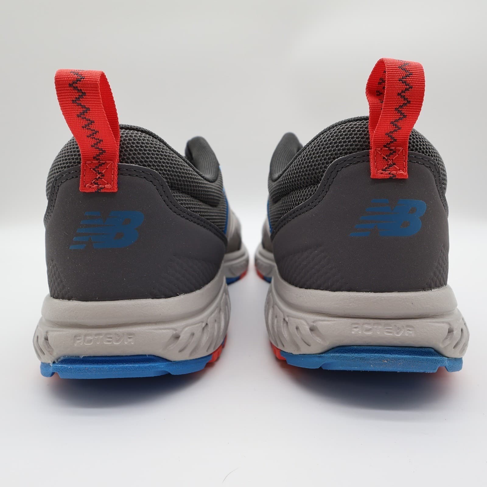 New Balance 510v5 Trail Running Shoes Mens 11 Grey MT510LG5 All Terrain Sneakers - Thumbnail 4
