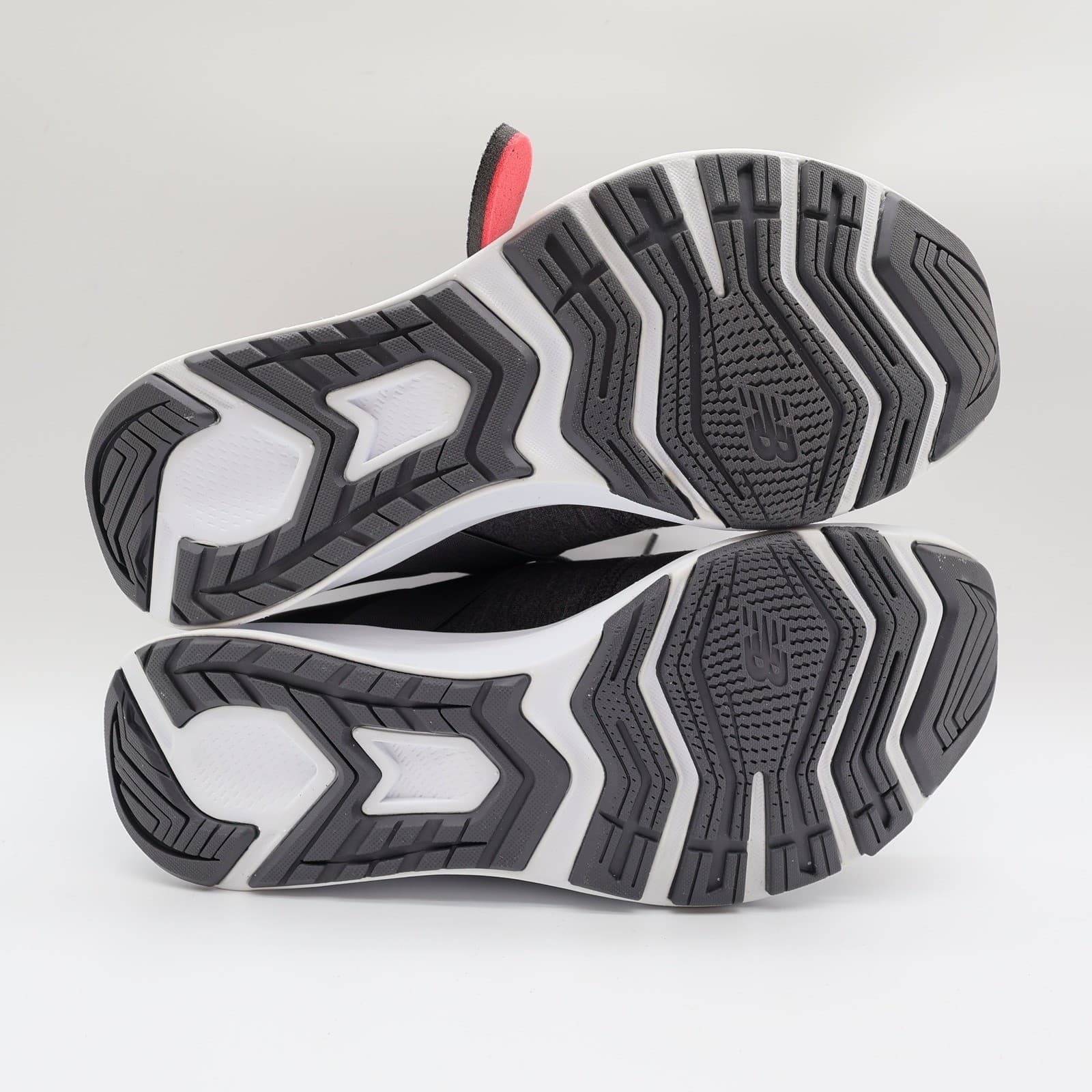 New Balance FuelCore Nergize Womens 9.5 Grey Textile Training Shoe WXNRGDG - Thumbnail 5