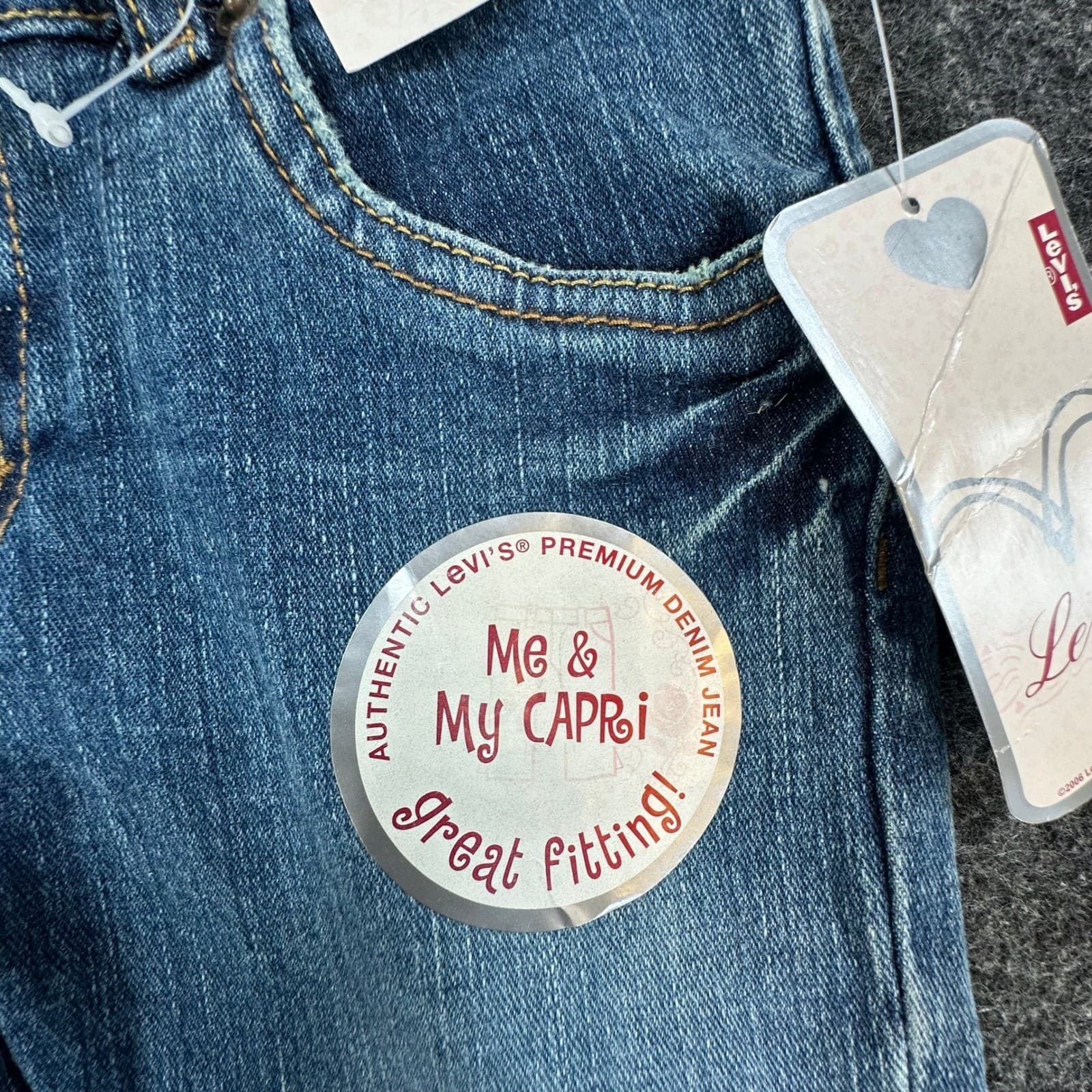 Levi's Capri Jeans Girls Size 8 Blue Denim Ramie Blend Y2K New With Tags Belt - Thumbnail 14