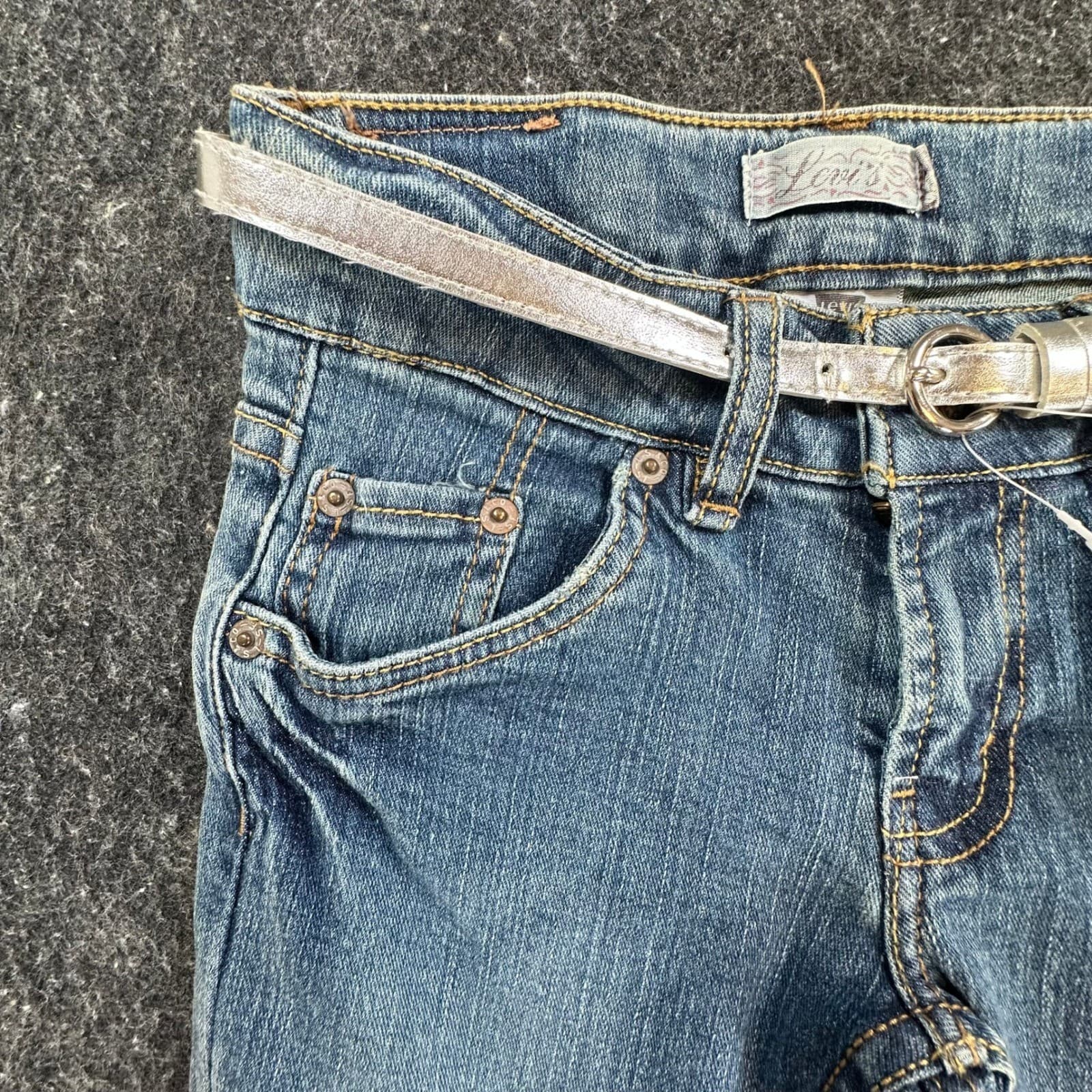 Levi's Capri Jeans Girls Size 8 Blue Denim Ramie Blend Y2K New With Tags Belt - Thumbnail 12