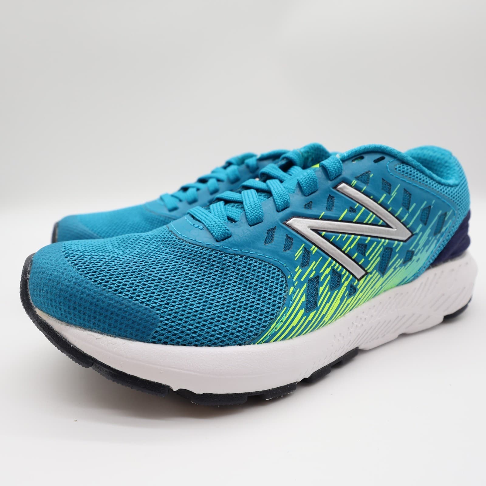 New Balance FuelCore Urge Running Shoes Kids 13.5 Blue Mesh YPURGOH Sneaker - Thumbnail 2