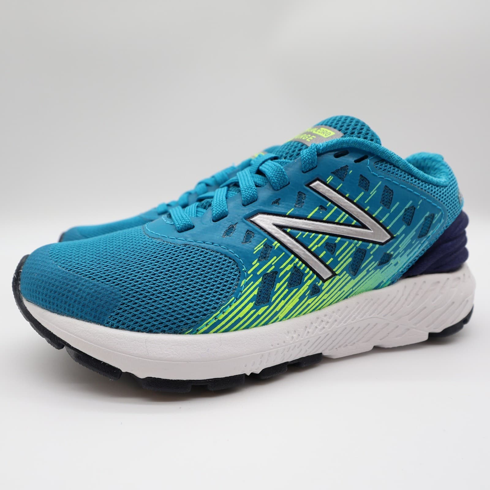 New Balance FuelCore Urge Kids 11 Blue Mesh Athletic Running Sneakers YPURGOH - Thumbnail 2