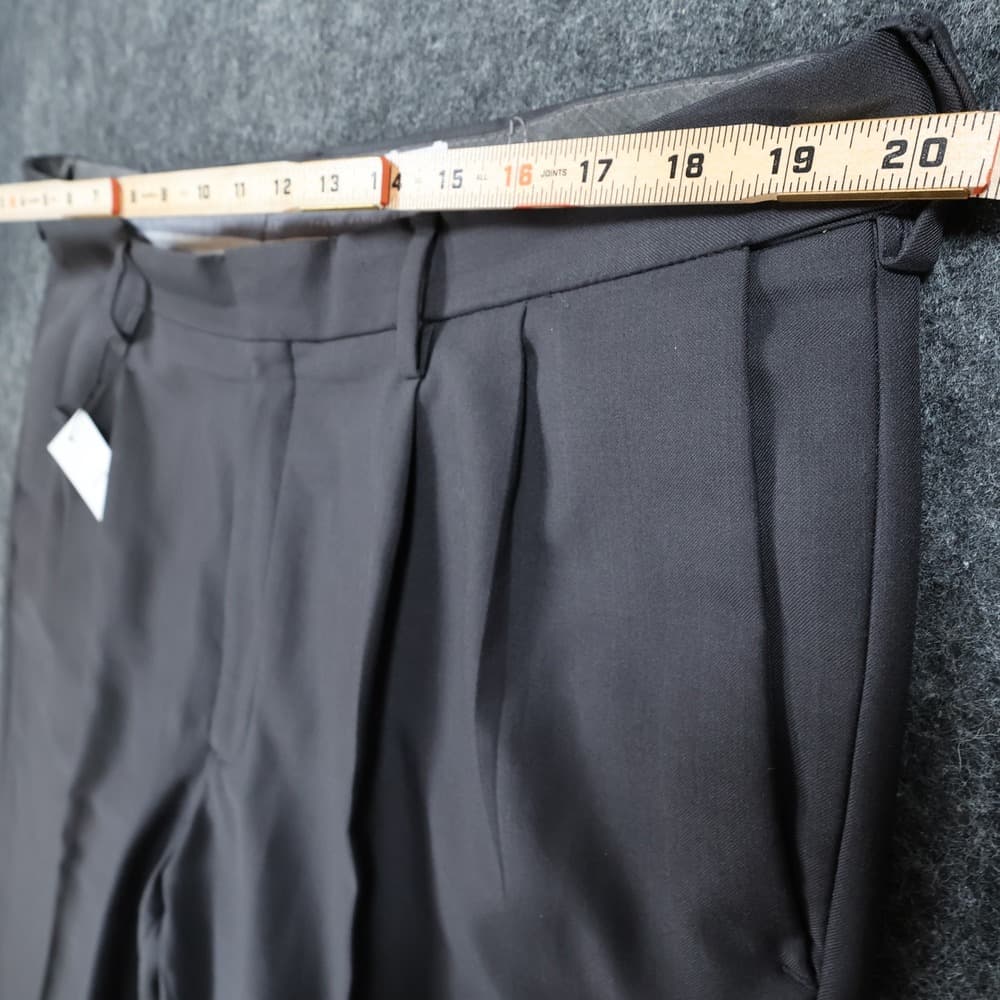Haggar Trousers Mens 38x30 Gray Excellent Pleated Front Cuffed Dress Pants - Thumbnail 6