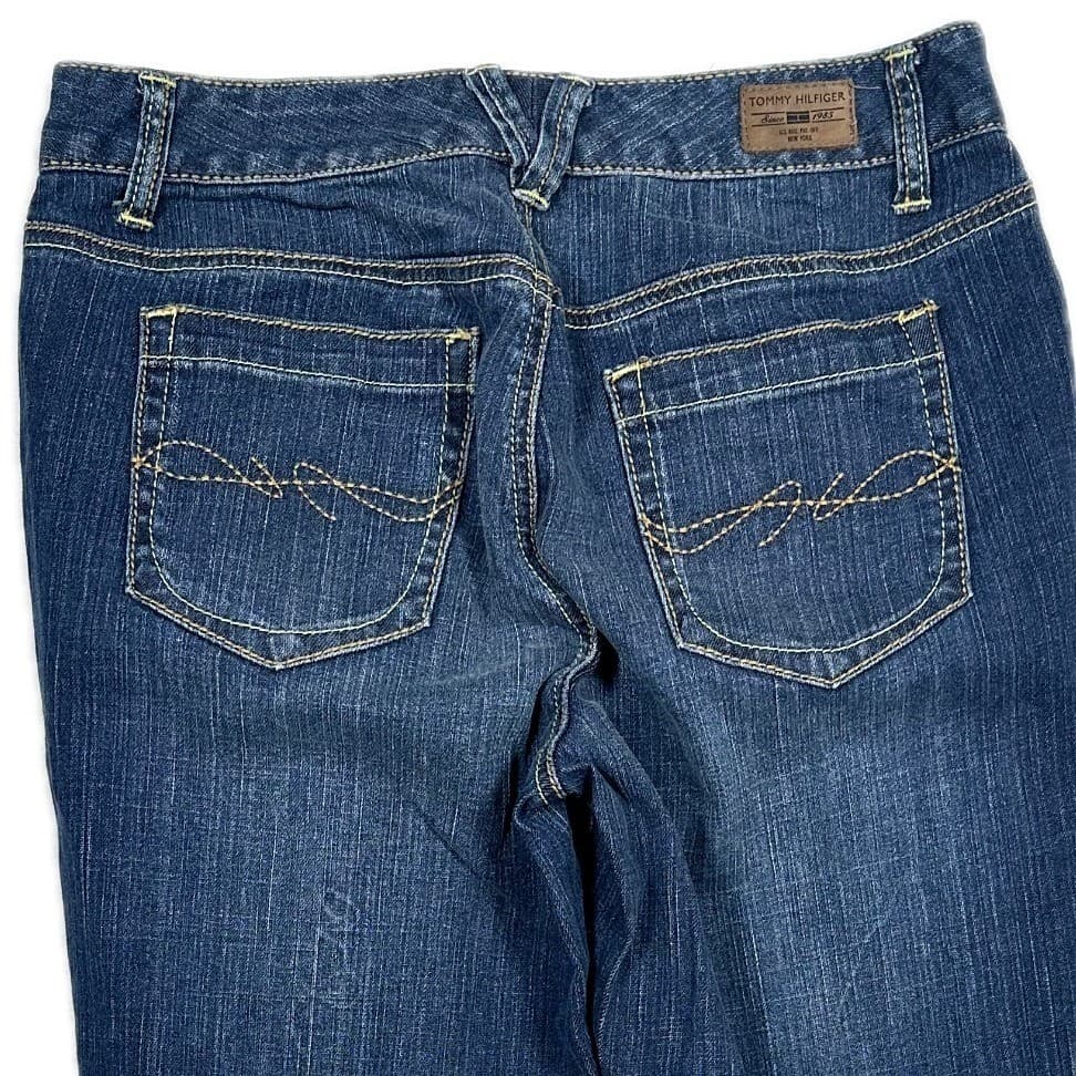 Tommy Hilfiger Women's Blue Wash Denim Jeans Bootcut Style Size 8A - Thumbnail 4
