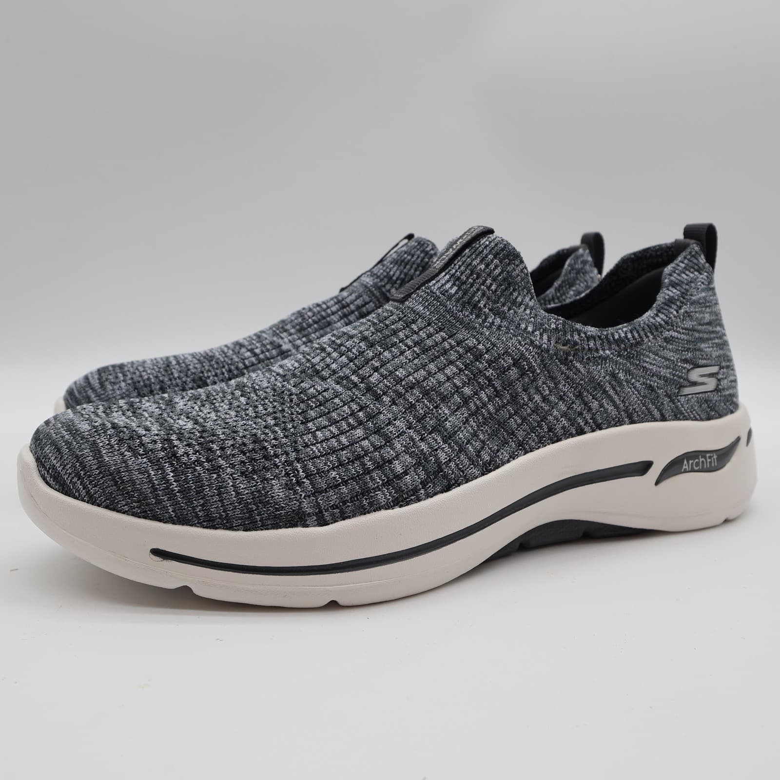 Skechers Go Walk Arch Fit Women’s Slip On Gray Blue Rainbow Sunrise 10 - Thumbnail 3