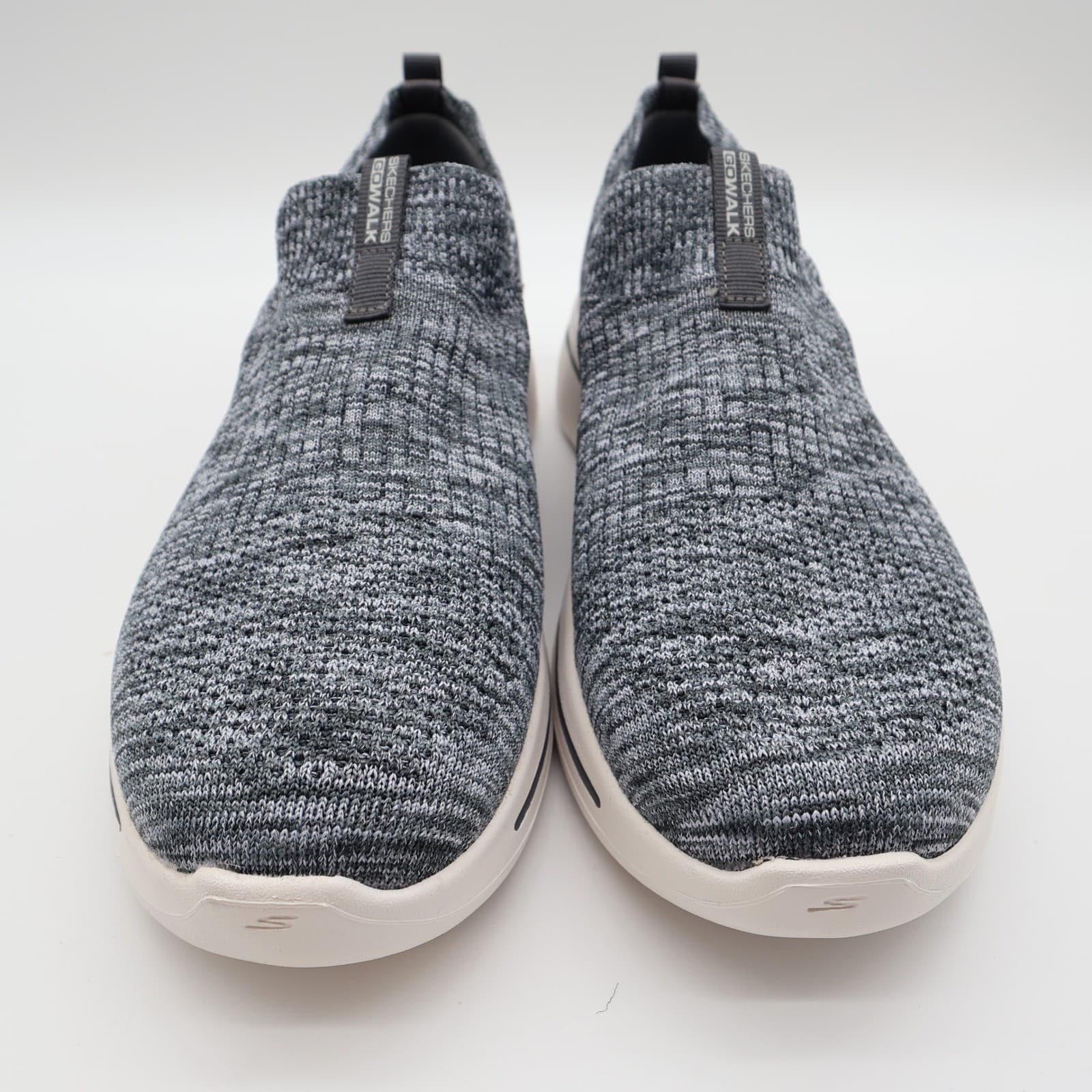 Skechers Go Walk Arch Fit Women’s Slip On Gray Blue Rainbow Sunrise 10 - Thumbnail 4
