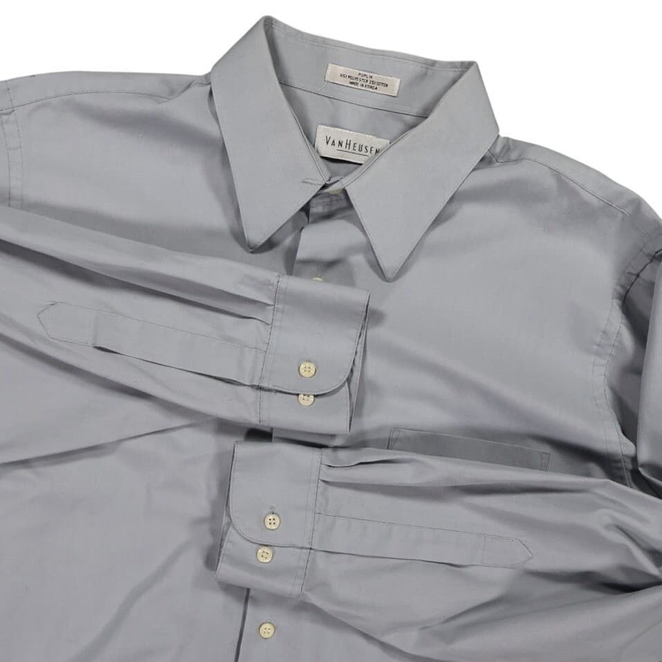 Van Heusen Dress Shirt Mens XL Blue Excellent Wrinkle Free Poplin Long Sleeve