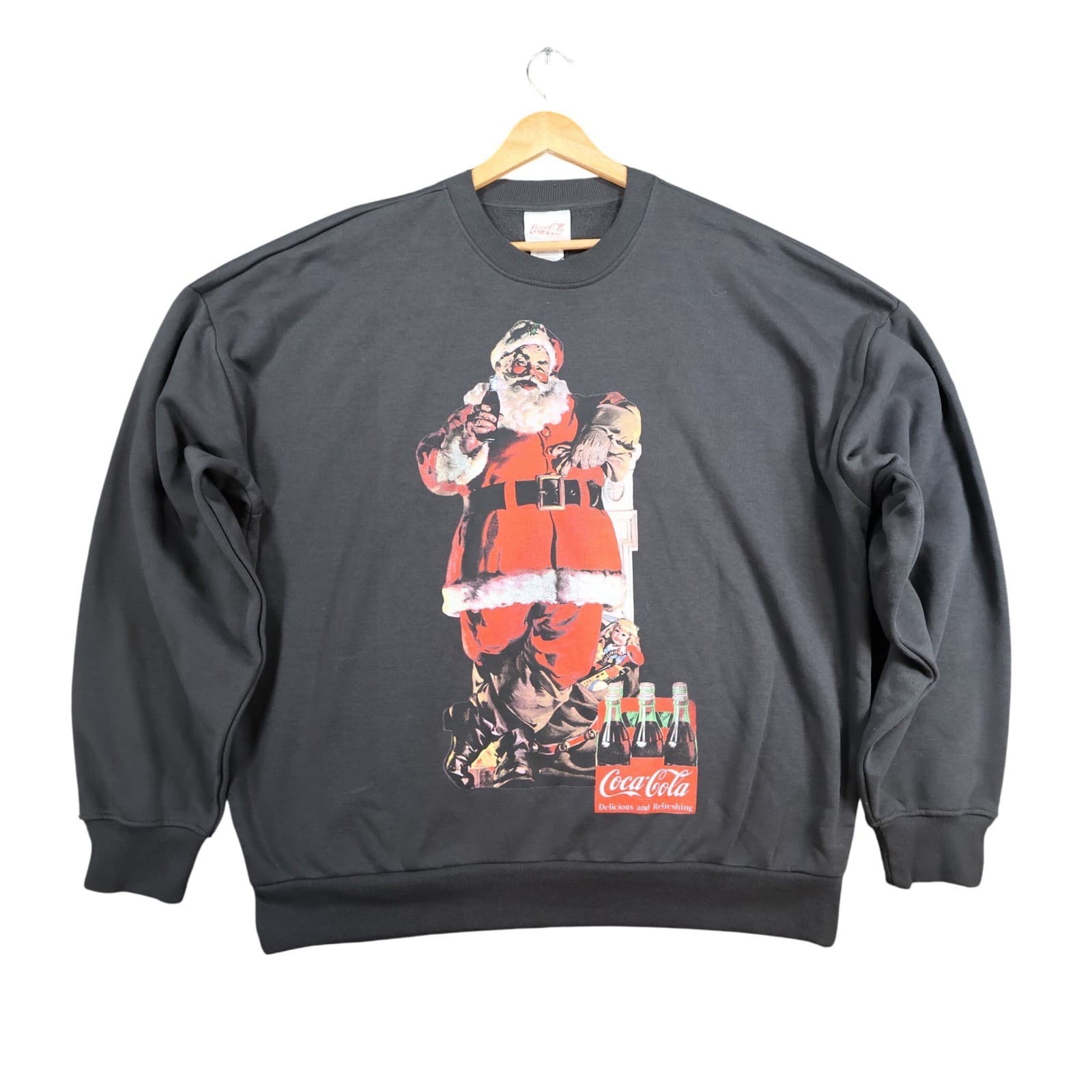 Coca-Cola Sweatshirt Mens Large Black Cotton Blend Graphic Santa Claus Holiday