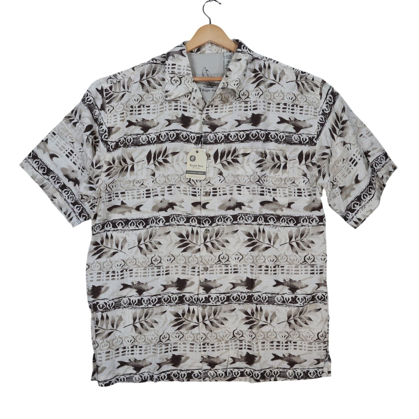 Bugle Boy Button Up Mens XL Beige New Fish Print Short Sleeve Excellent