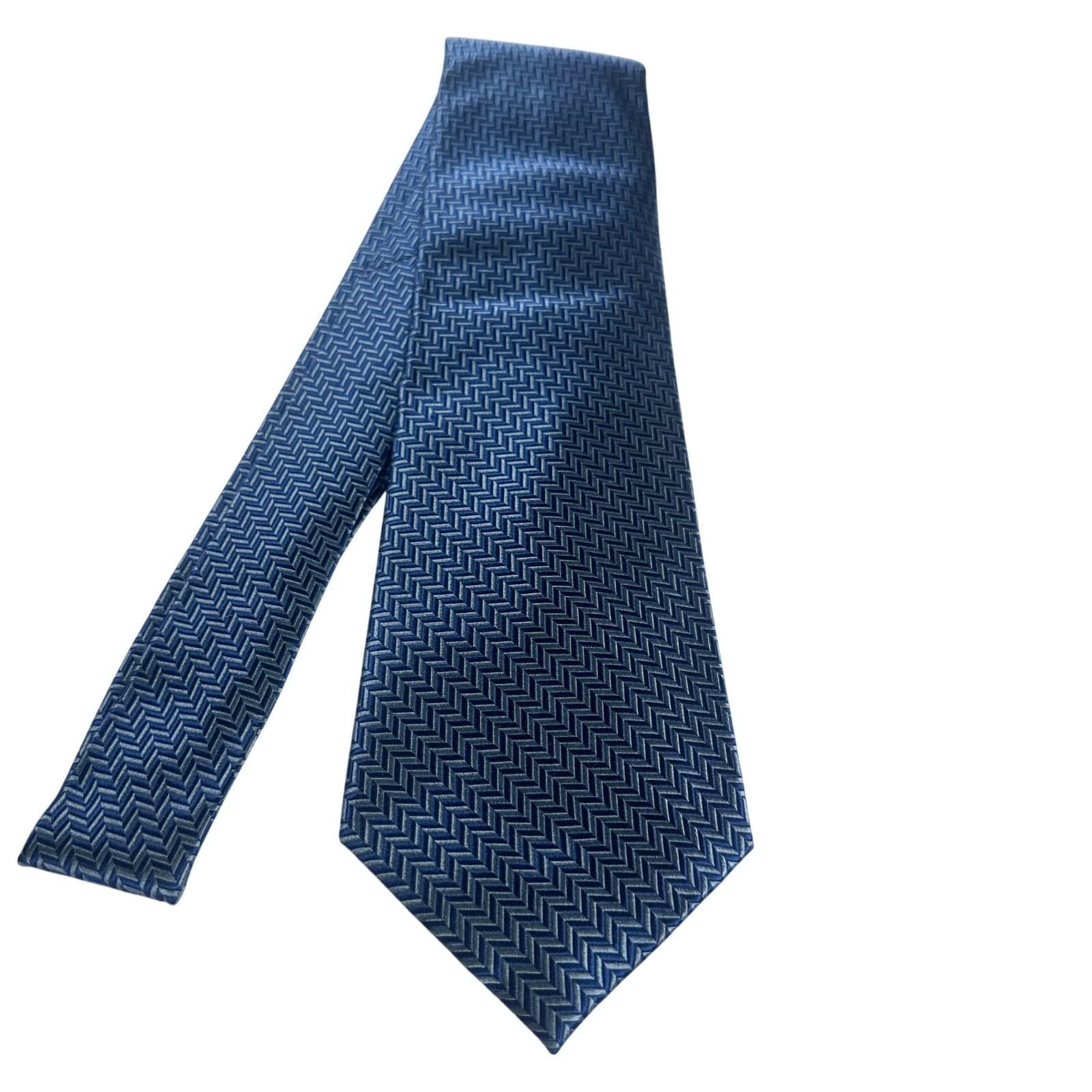 Paul Fredrick Mens Silk Tie Blue Geometric Pattern NWT