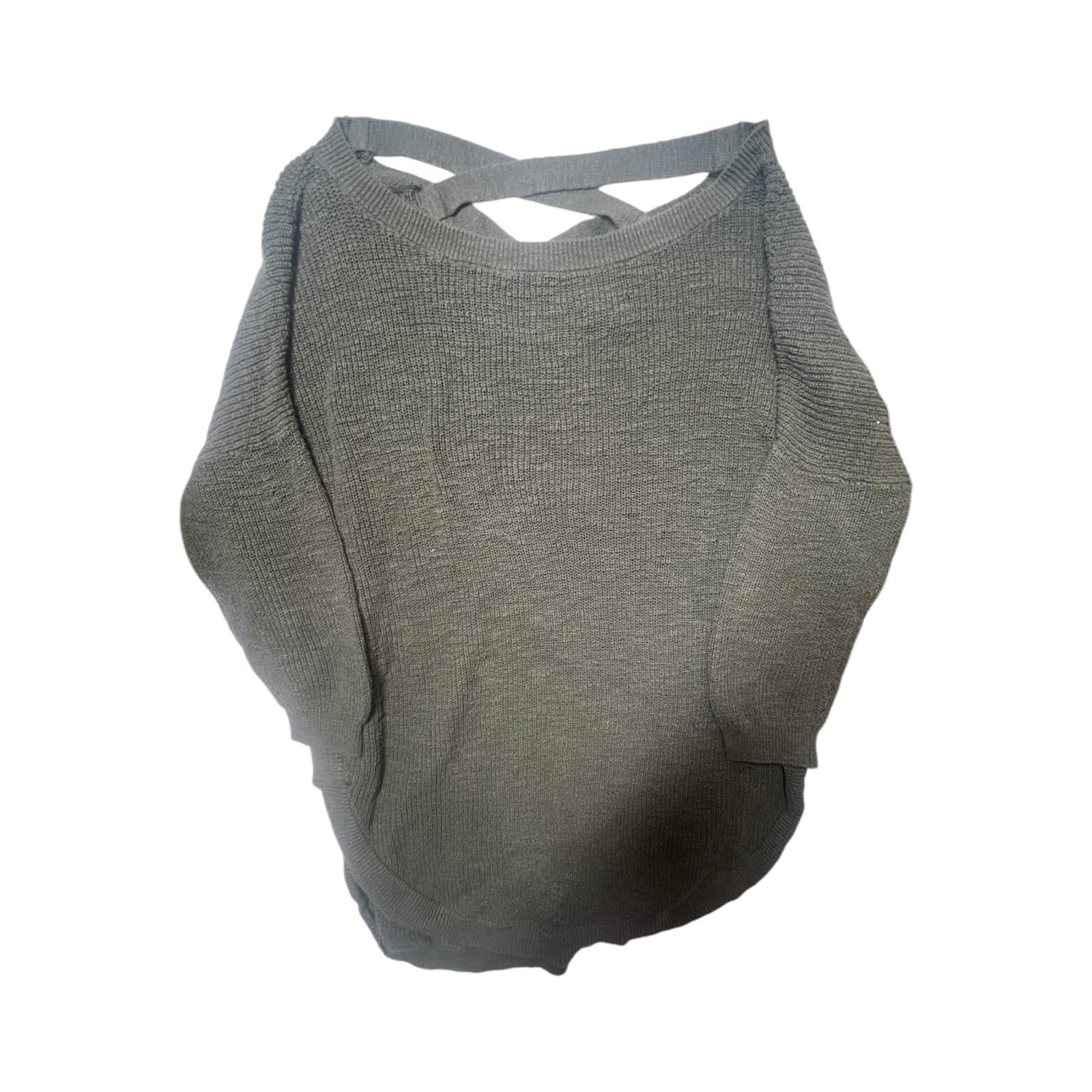 Express Women’s Medium Green Pullover Sweater – Cozy Everyday Essential