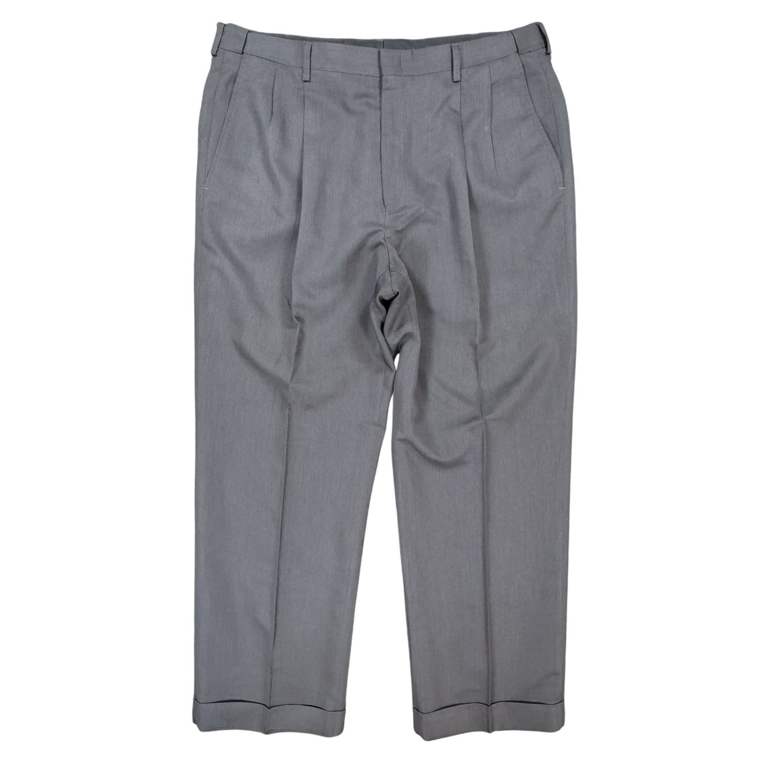 Haggar Dress Pants Mens 38x30 Gray Polyester Rayon Pleated Cuffed Slacks