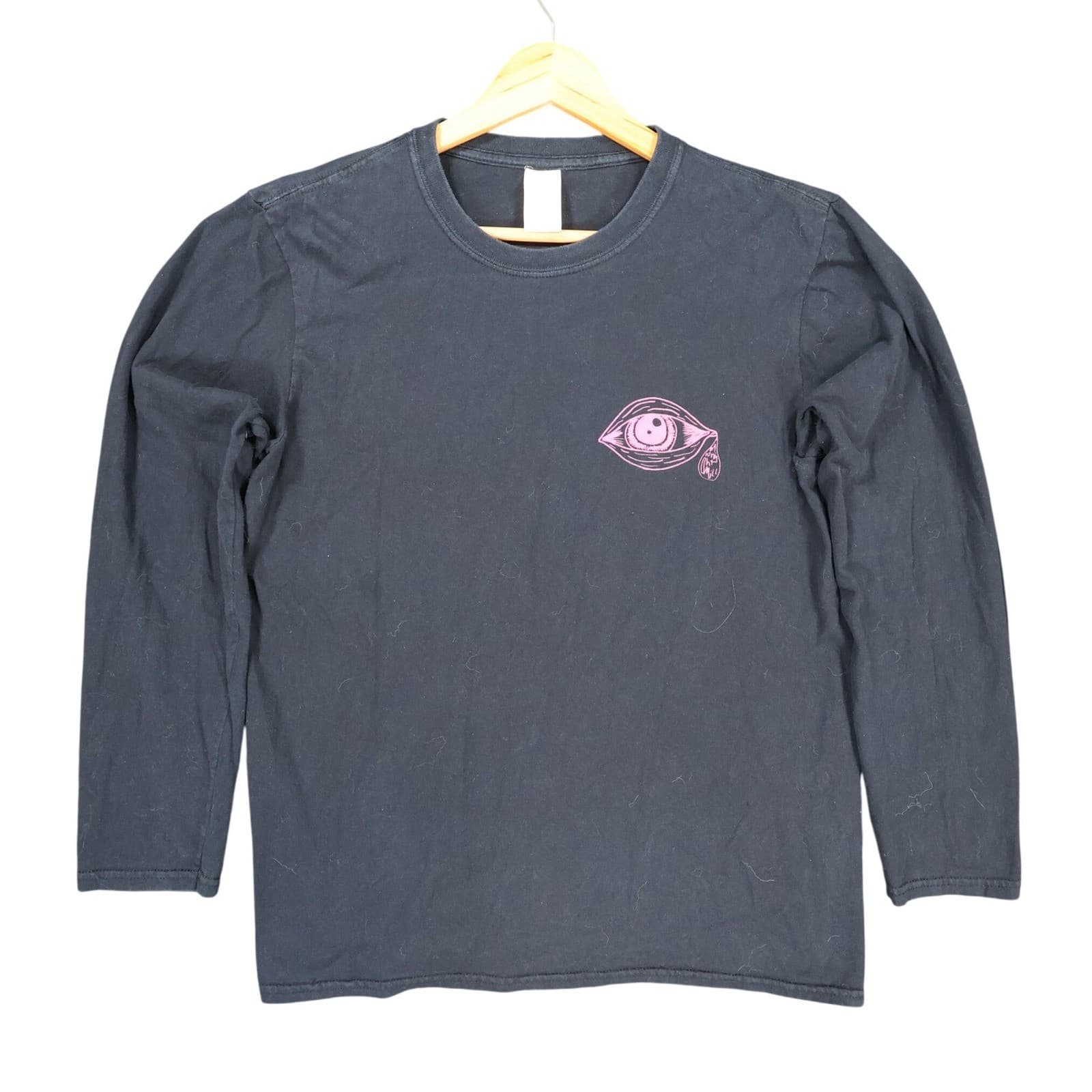 Gildan T-Shirt Mens Medium Black Cotton Long Sleeve Pink Eye Graphic Streetwear