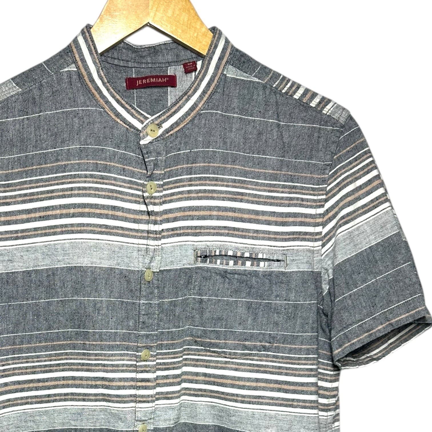Jeremiah Men's Striped Band Collar Short Sleeve Button Up Shirt Size Medium