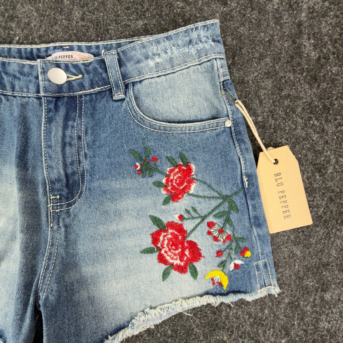 Blu Pepper Modern Floral Embroidered Denim Shorts Womens S Blue NWT
