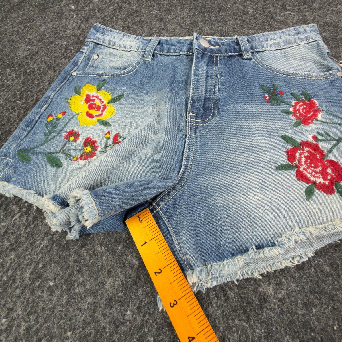 Blu Pepper Modern Floral Embroidered Denim Shorts Womens S Blue NWT