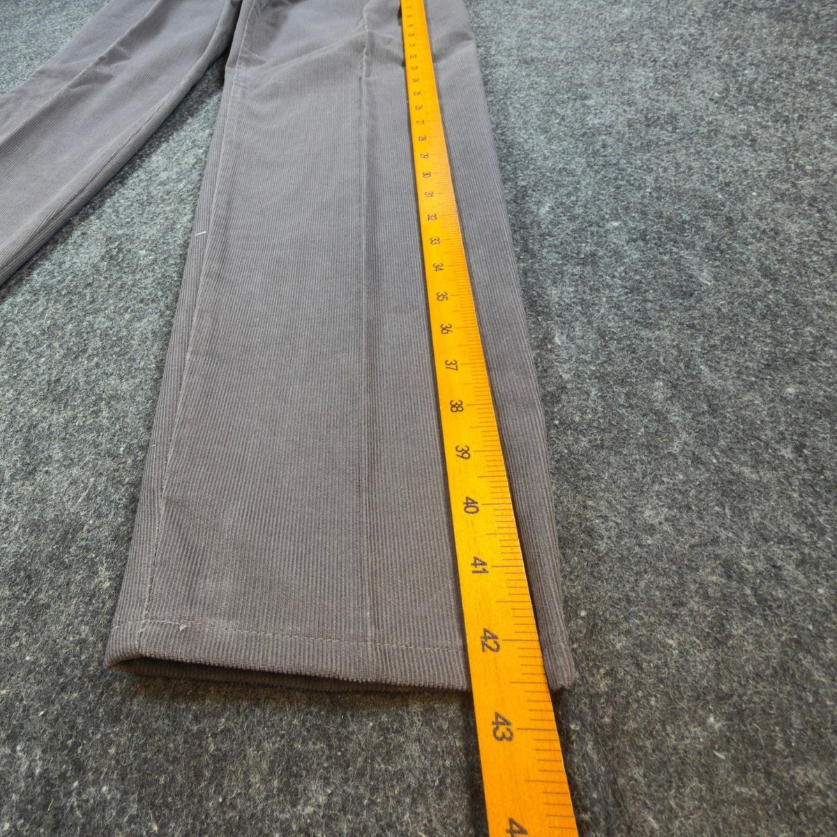 Lee Casuals Pants Womens 12 Vintage 80s Gray Corduroy Pleated Tapered USA NWT - take2supply