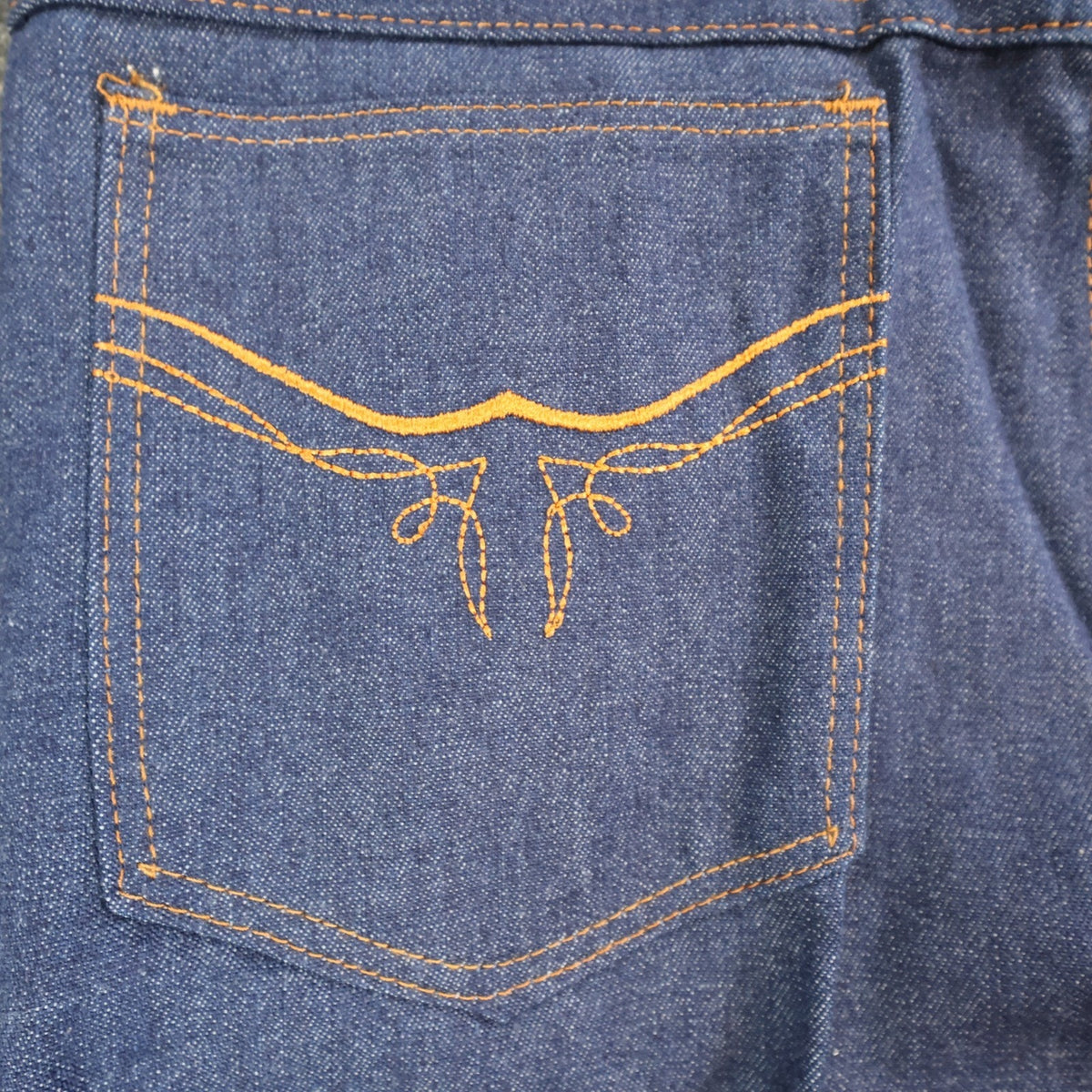 Maverick Vintage 70s Jeans Mens 32L Blue Cotton Denim Made in USA NOS NWT - take2supply