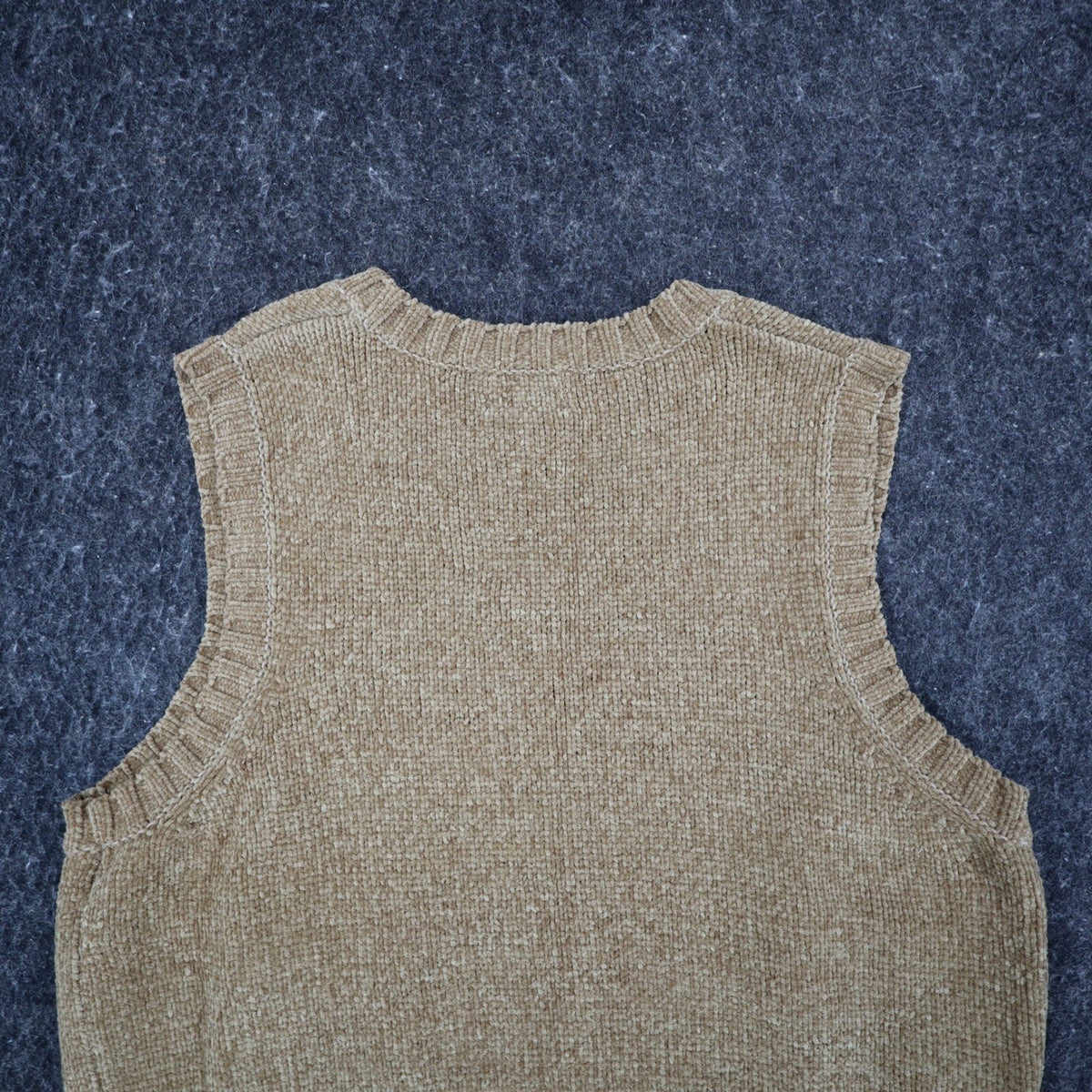 Nuggets Sweater Vest Small Vintage 90s Tan Acrylic V-Neck Ribbed Deadstock NWT