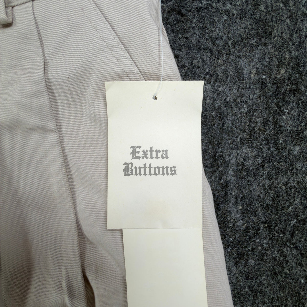 On The Verge Vintage Pleated Shorts Womens 14 Beige Cotton Blend NWT USA Made - take2supply