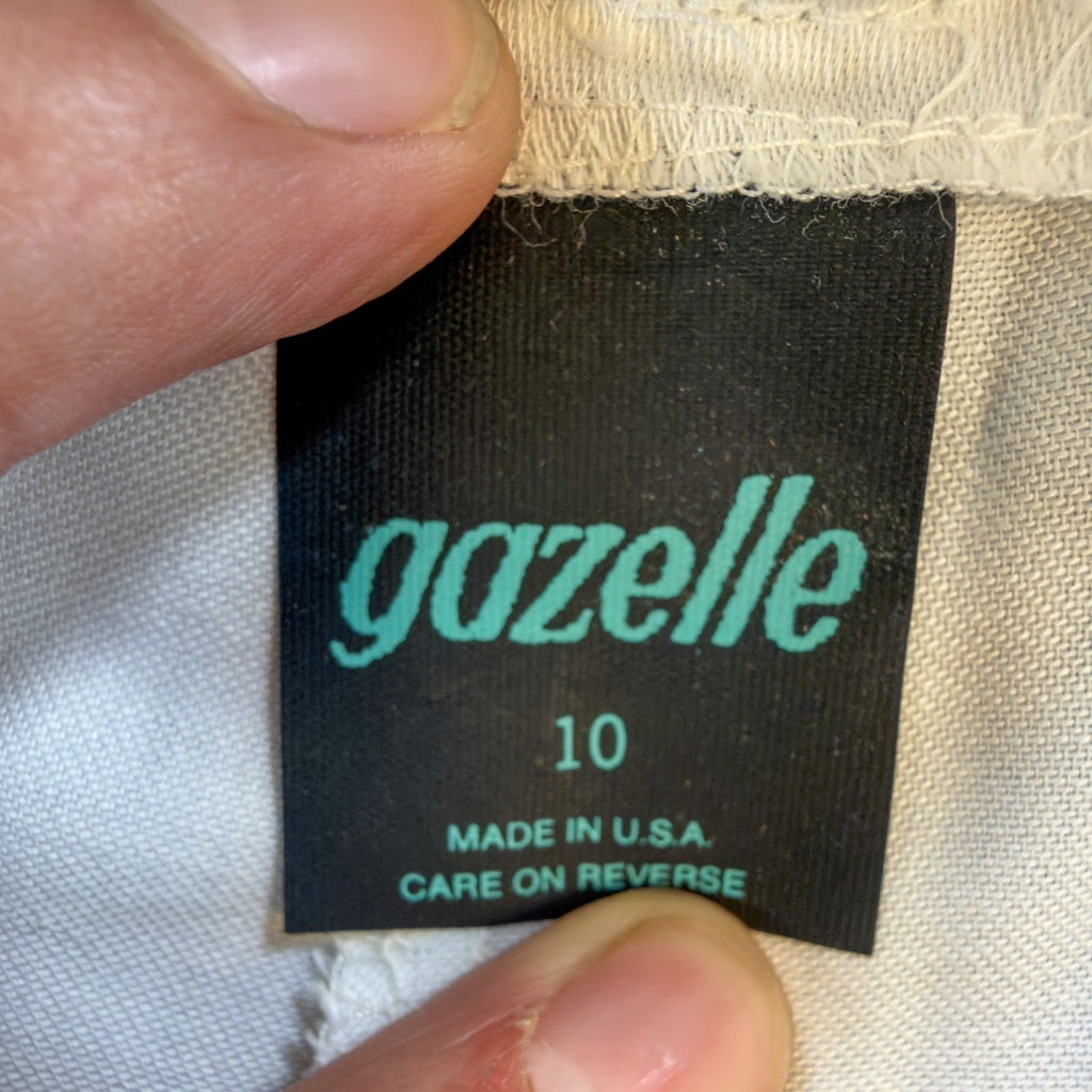 Gazelle Shorts Womens 10 Vintage 80s 90s White High Waisted Pleated Button Front