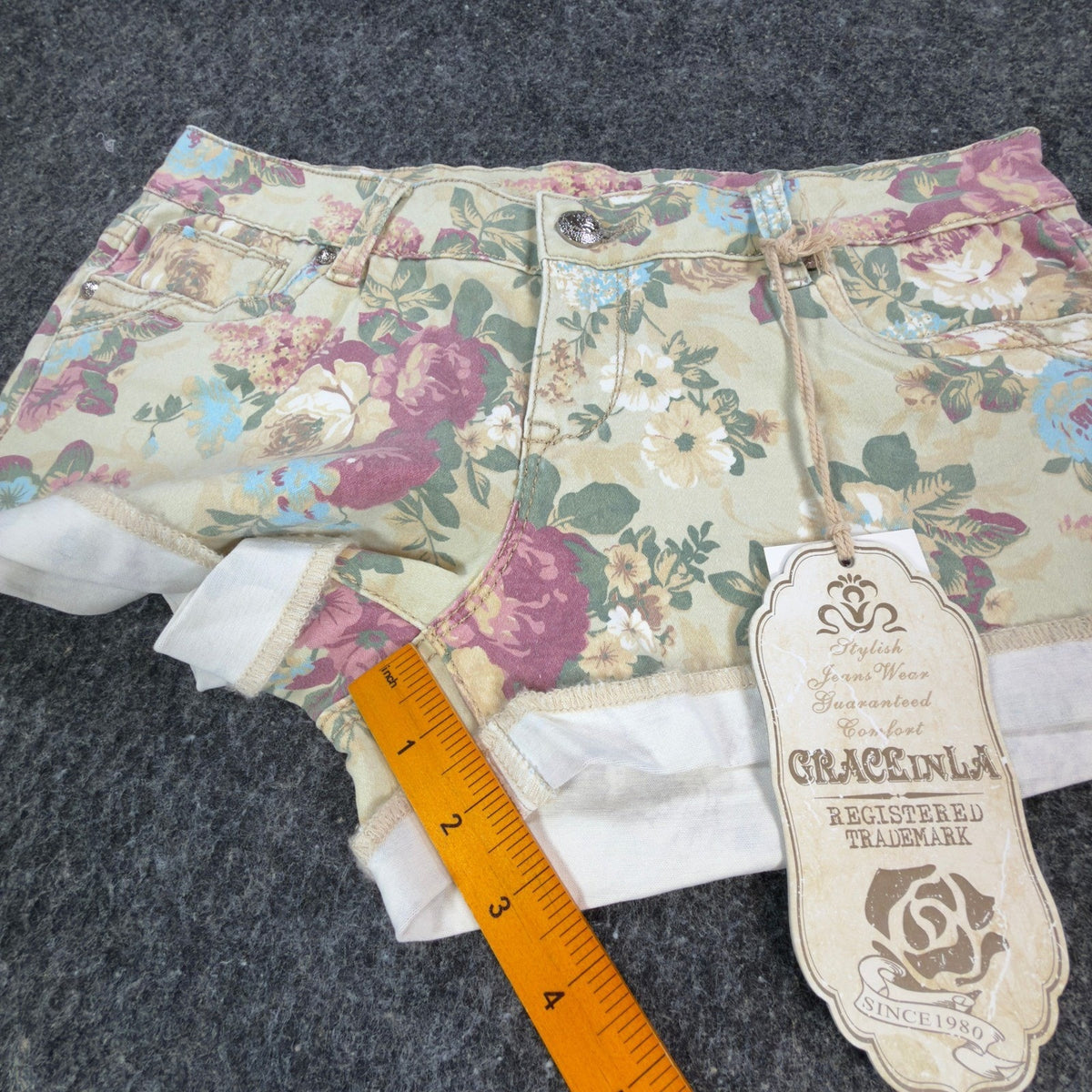 Grace in LA Y2K Floral Denim Shorts Womens 9/28 Yellow Rose NWT