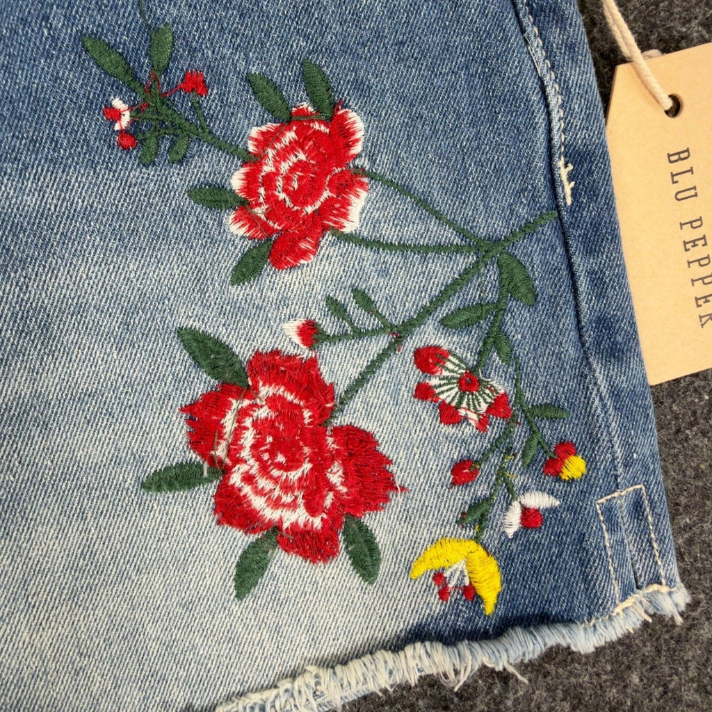 Blu Pepper Modern Floral Embroidered Denim Shorts Womens S Blue NWT