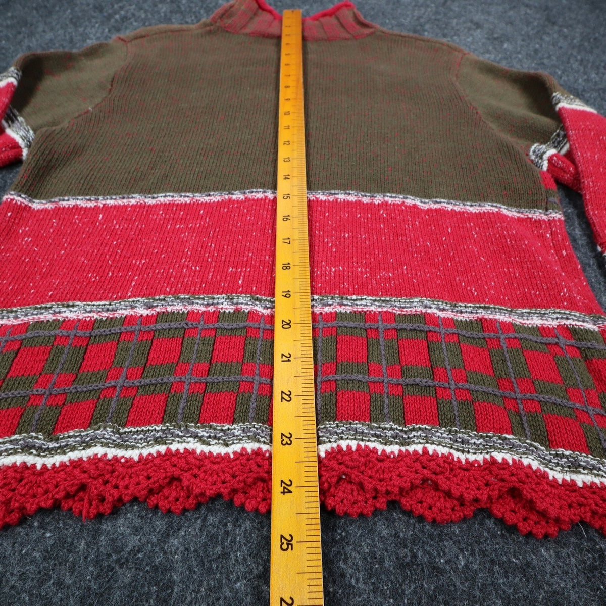 Lucia Sweater Womens Small Vintage 90s Red Green Floral Embroidered Mock Neck