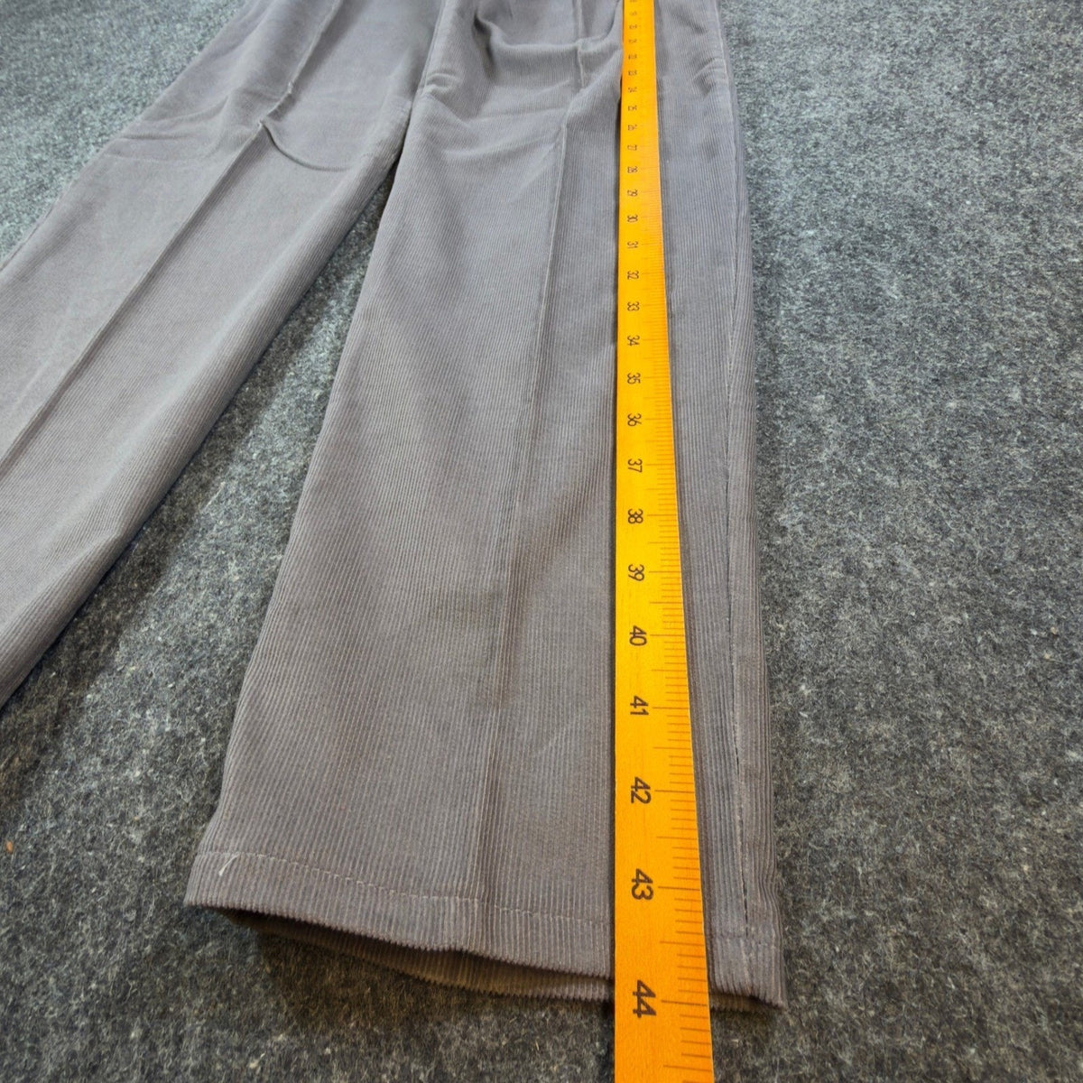 Lee Casuals Juniors 11 Vintage 80s Gray Corduroy Triple Pleat Tapered Pants USA - take2supply