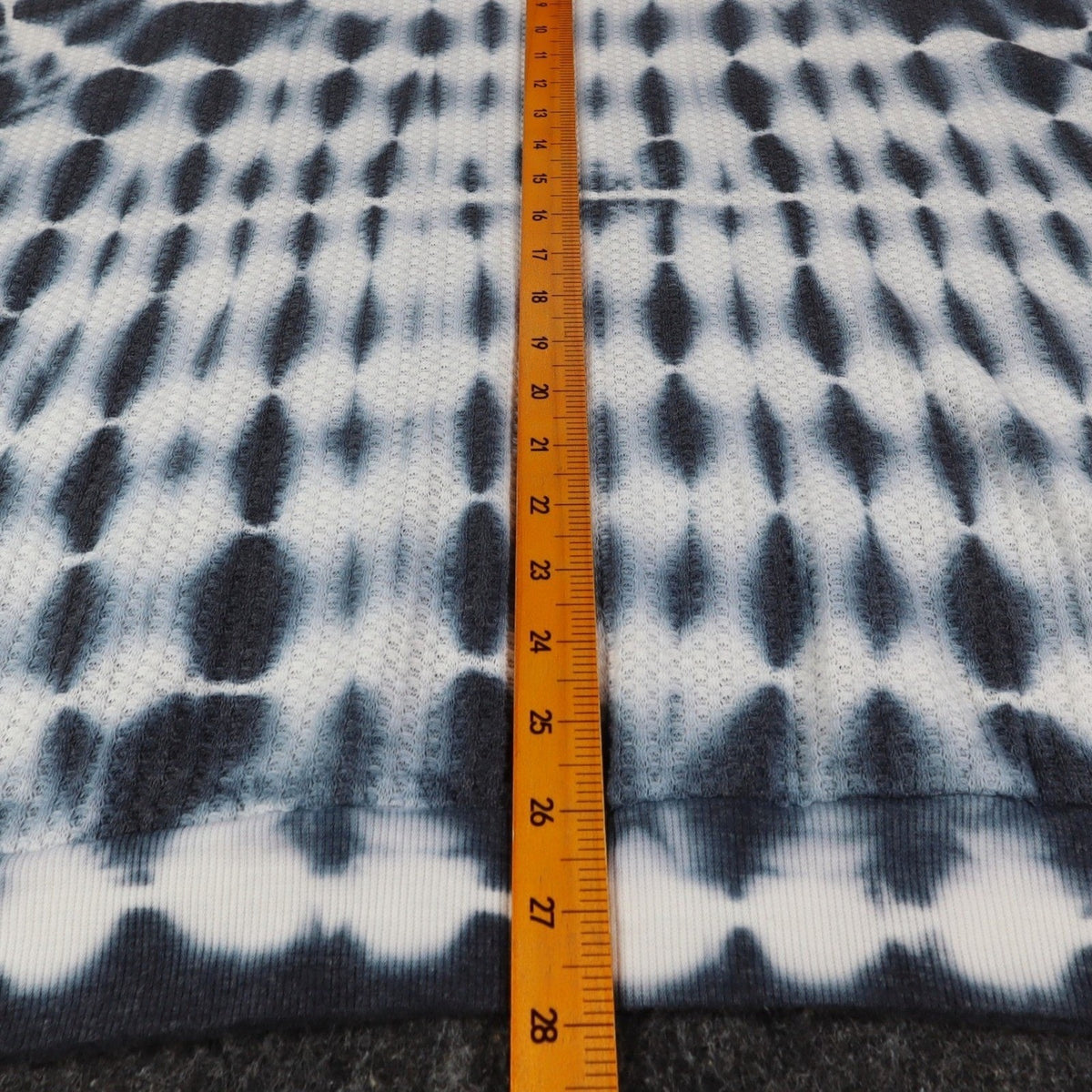 She + Sky Waffle Knit Top Womens Large Blue White Tie Dye Thermal Long Sleeve