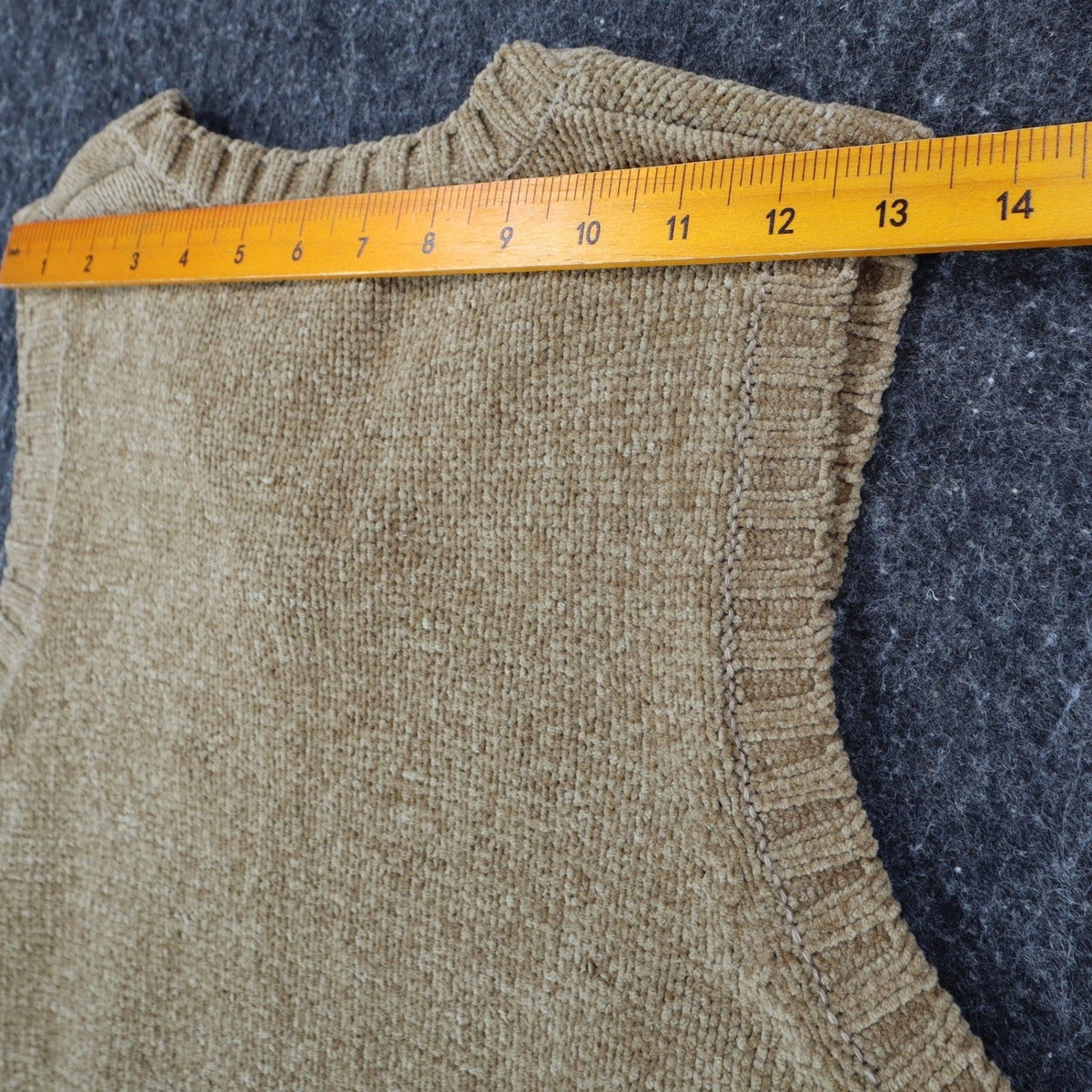 Nuggets Sweater Vest Small Vintage 90s Tan Acrylic V-Neck Ribbed Deadstock NWT