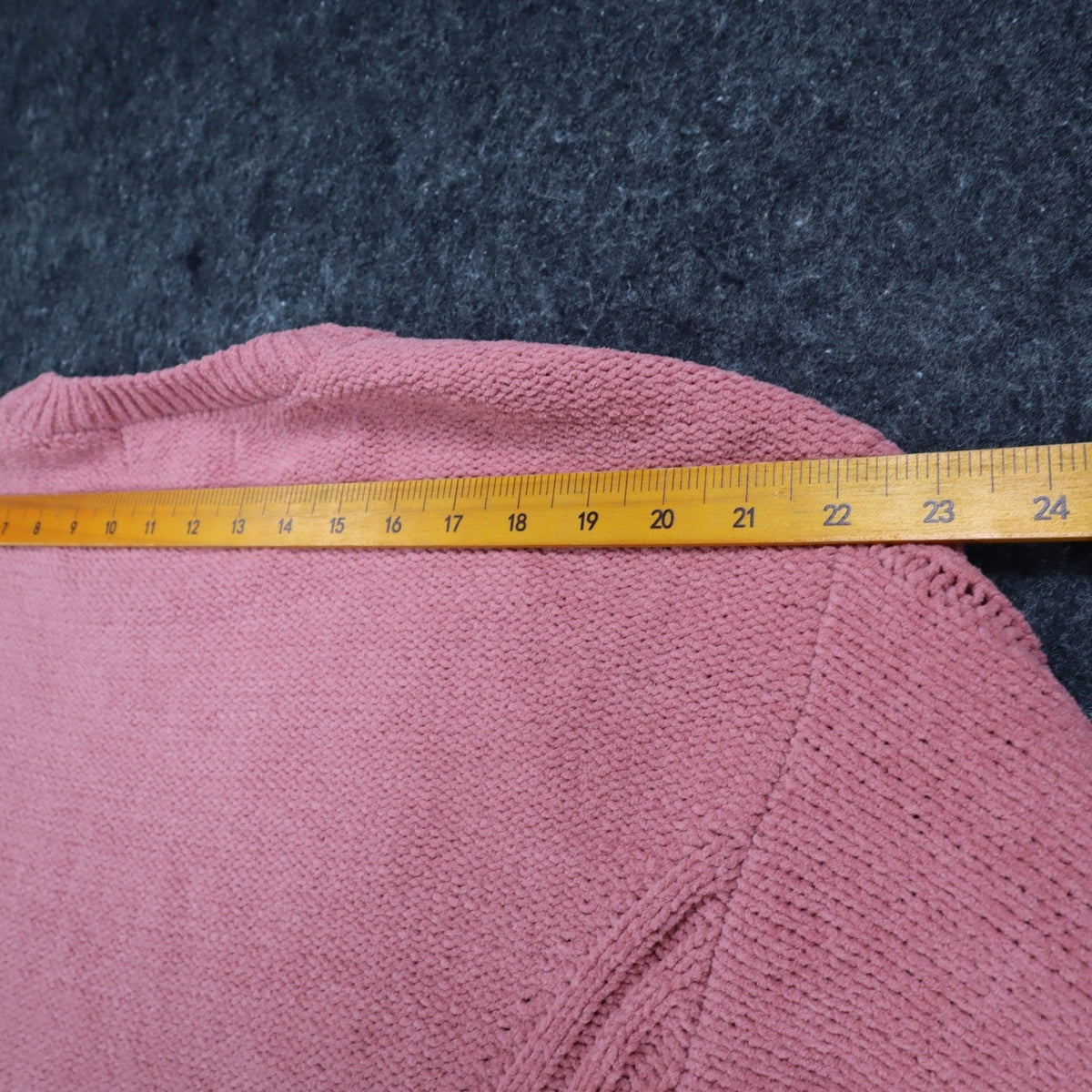 Absolutely Famous Chenille Cable Knit Sweater Womens XL Pink Scalloped Hem NEW