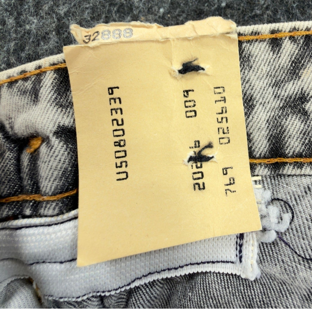 Levi's Vintage 90s SilverTab Shorts Kids S Gray Acid Wash Denim NWT Deadstock