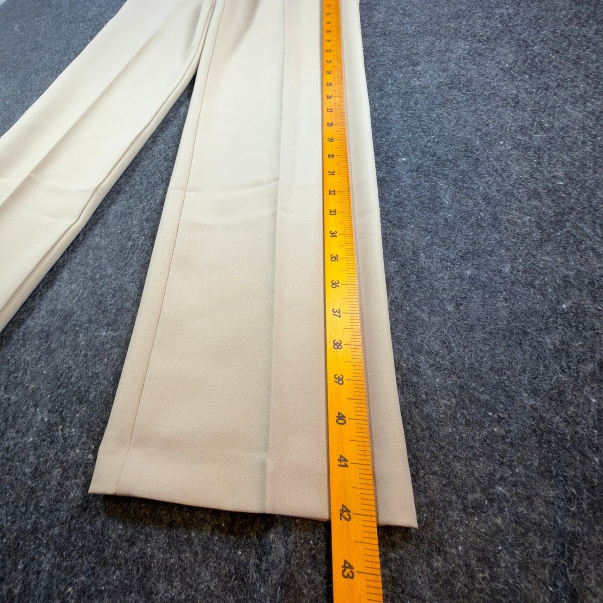 Donnkenny Pants Womens 8 Vintage 80s Beige Polyester Stretch Straight Leg NWT