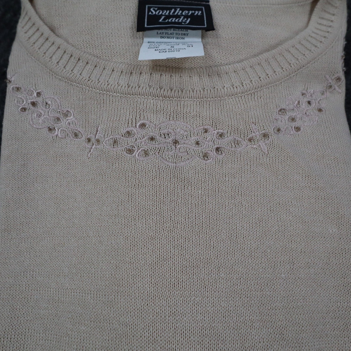 Southern Lady Sweater Womens Small NWT Y2K Buff Beige Embroidered Knit Top 122K