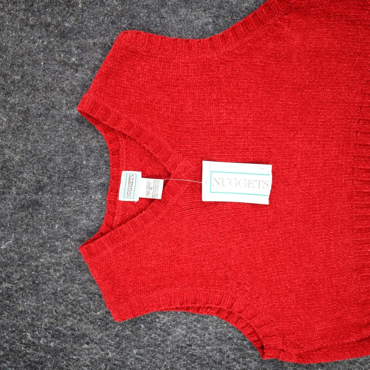 Nuggets Sweater Vest Medium Red Vintage 90s Chenille Knit V-Neck RN 94829